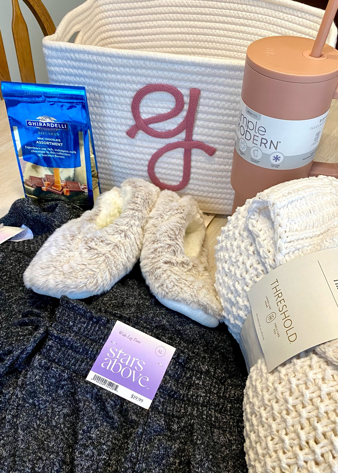 The coziest gift basket you ever gifted! This is perfect for a pregnant or postpartum mom, recovery gift after a surgery, a get well soon basket, a sweet pick me up for a friend, etc  

#LTKGiftGuide #LTKbump #LTKfamily