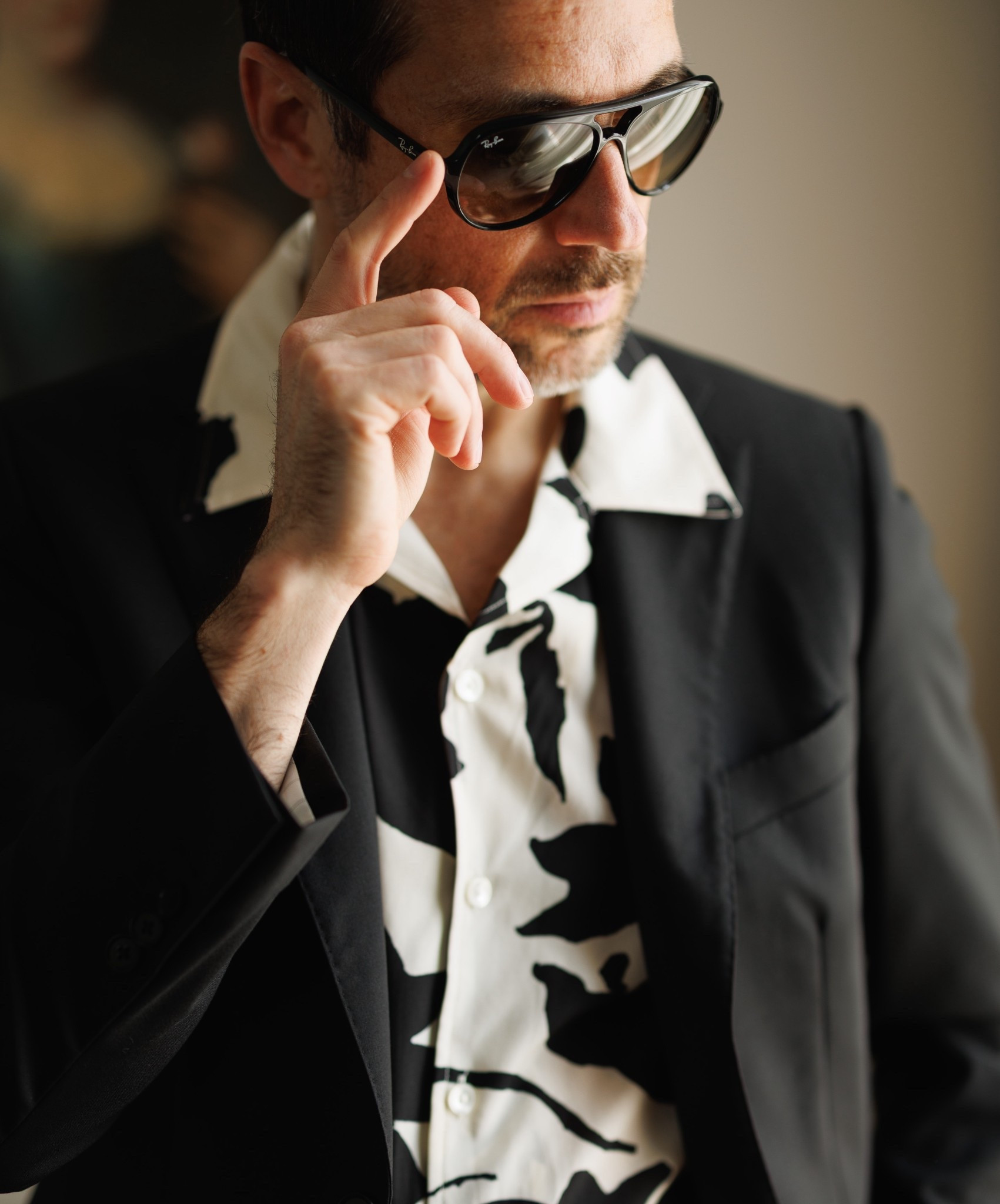 Dress like the main event, even if you’re just there for the cocktails.

#LTKOver40 #LTKSeasonal #LTKMens