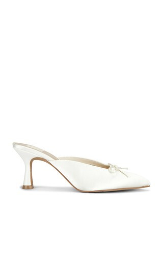 Dolce Vita Cleo High Sandal in White. - size 8.5 | Revolve Clothing (Global)