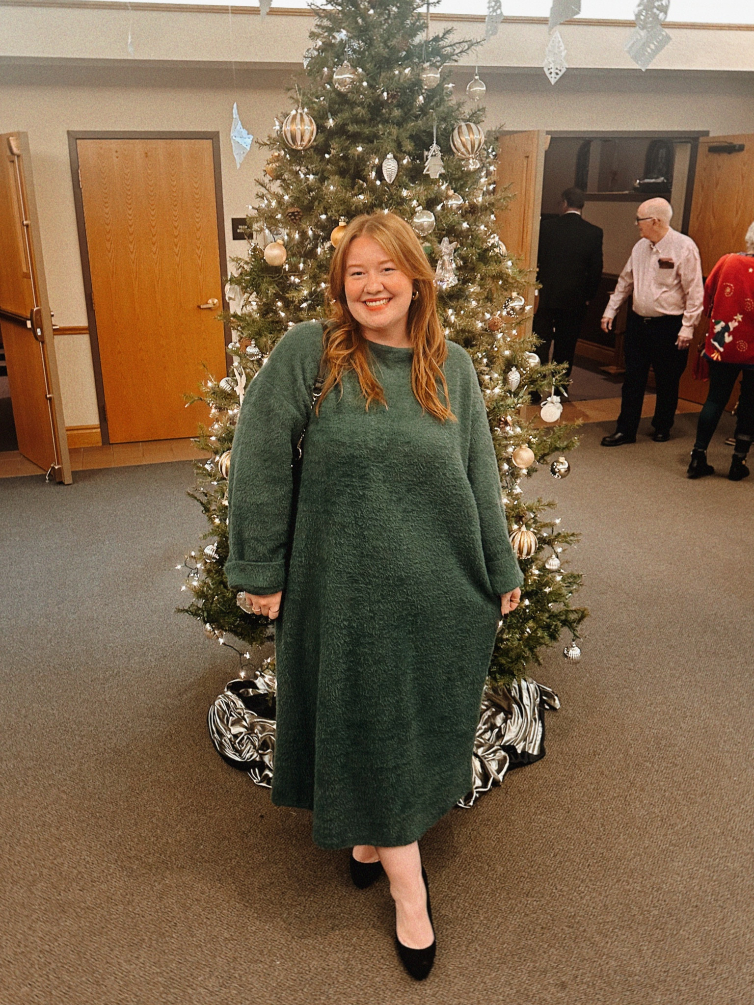 This dress is sooo cute and comfy!! I got so many compliments 🤍 I’m wearing a size 18

#LTKSeasonal #LTKFindsUnder50 #LTKPlusSize