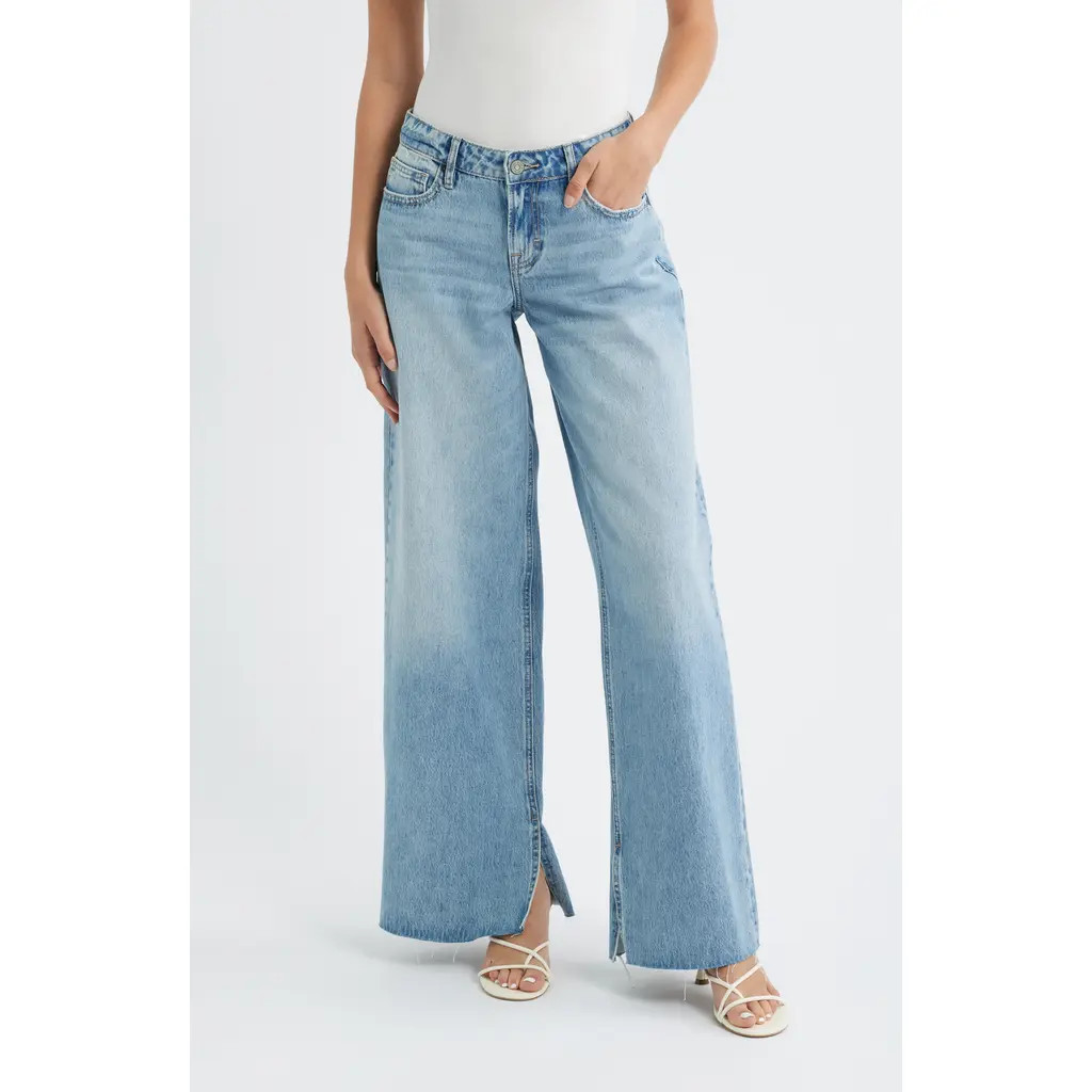 HIDDEN JEANS Low Rise Extra Wide Leg Jeans in Medium Wash at Nordstrom, Size 26 | Nordstrom