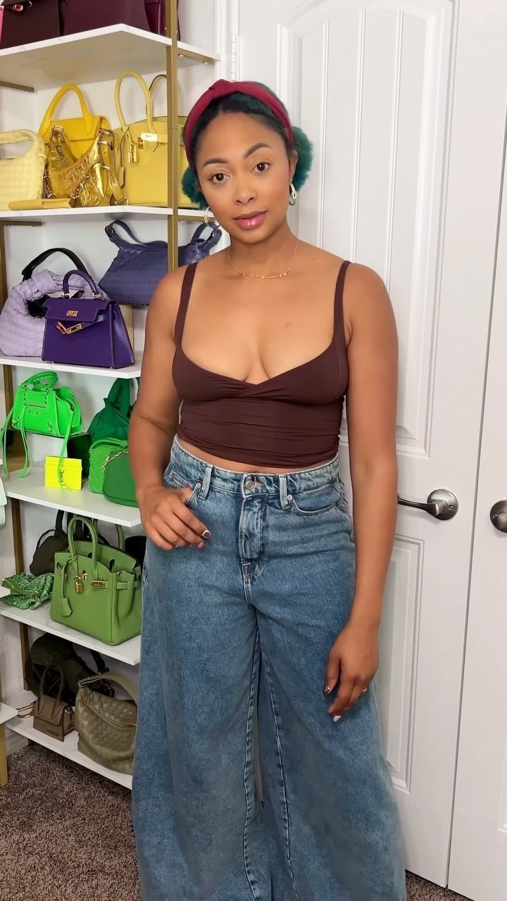 Wearing a new spring favorite in 3 colors from @qinsen_official 💕 Which color(s) are you adding to your cart? Shop these on my LTK…link in bio! 
(P.S. I’m wearing a large, so size up as they’re snug!)
#qinsen 

#LTKFindsUnder50 #LTKStyleTip #LTKSeasonal