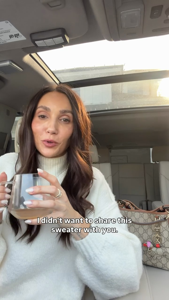 This cozy sweater will be your favorite and most worn.

amazon finds, look for less, amazon sweaters for women, oversized sweater, annabrstyle

#LTKOver40 #LTKootd