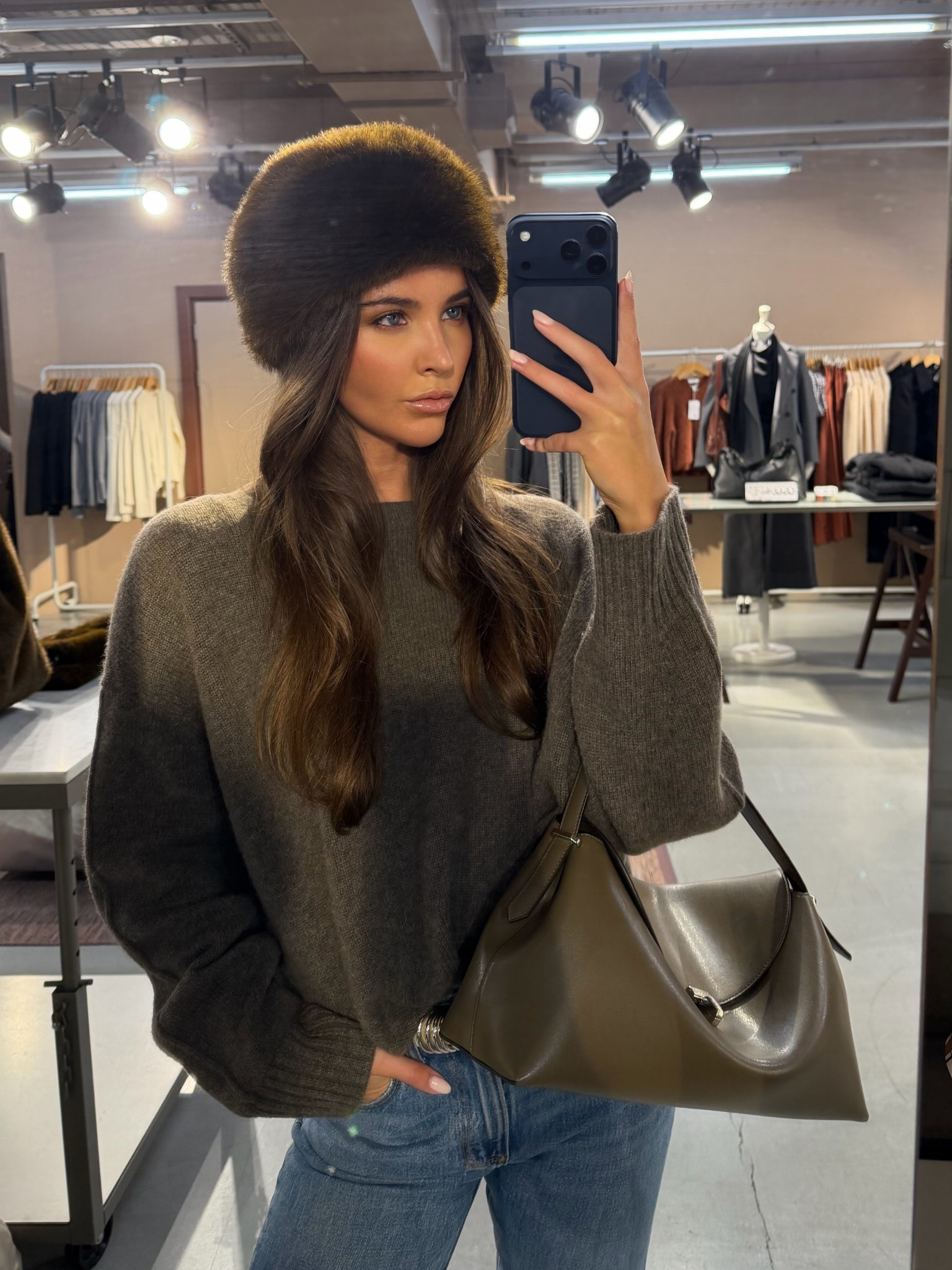 Fell for this faux fur hat 

#LTKeurope #LTKCyberWeek #LTKwinter