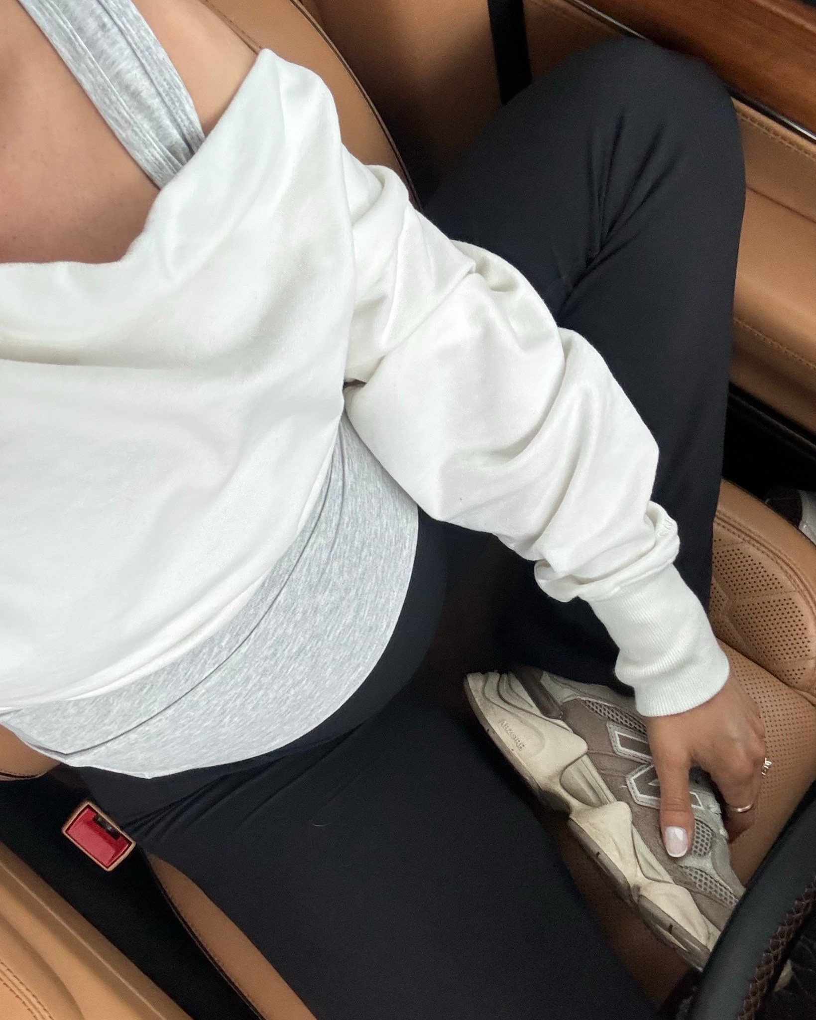 These maternity leggings are so so comfy, flattering (no pancake bum!) , & perfect belly compression without being too tight 🙏🏼 

(Wearing size xs) 

#maternity #bumpfashion #bumpstyle #momlife #gameday #casual #springootd

#LTKBump #LTKootd #LTKdayinmylife