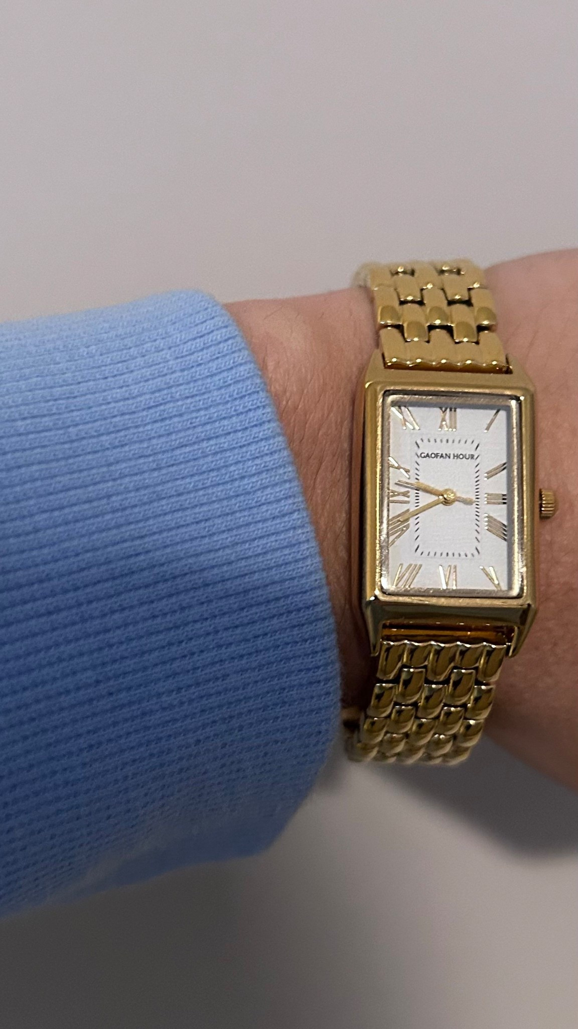 the cutest gold watch that can be an every day accessory or worn on a night out ✨ it comes with the tool to take the links out so it’s easy to be made to fit how you like. 

#LTKBeauty #LTKgrwm