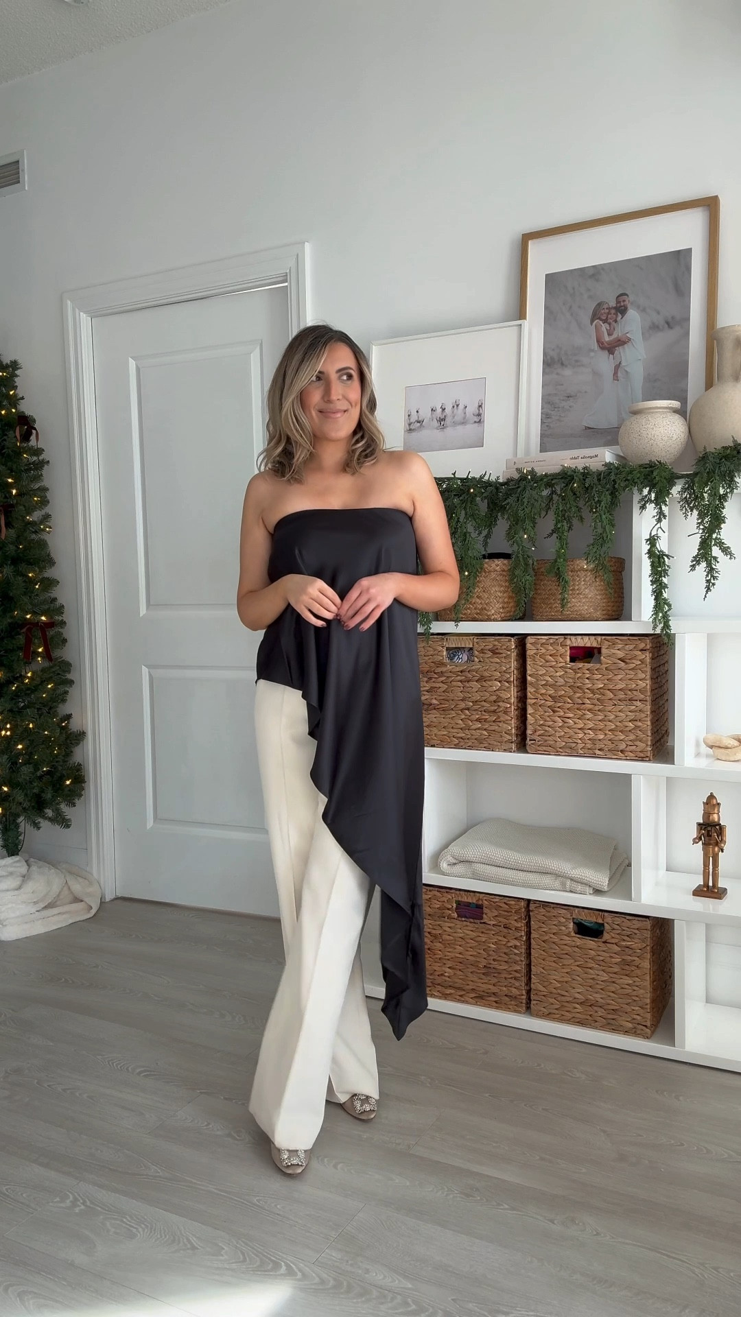 Strapless black satin bandeau top holiday party outfits 

#LTKHoliday