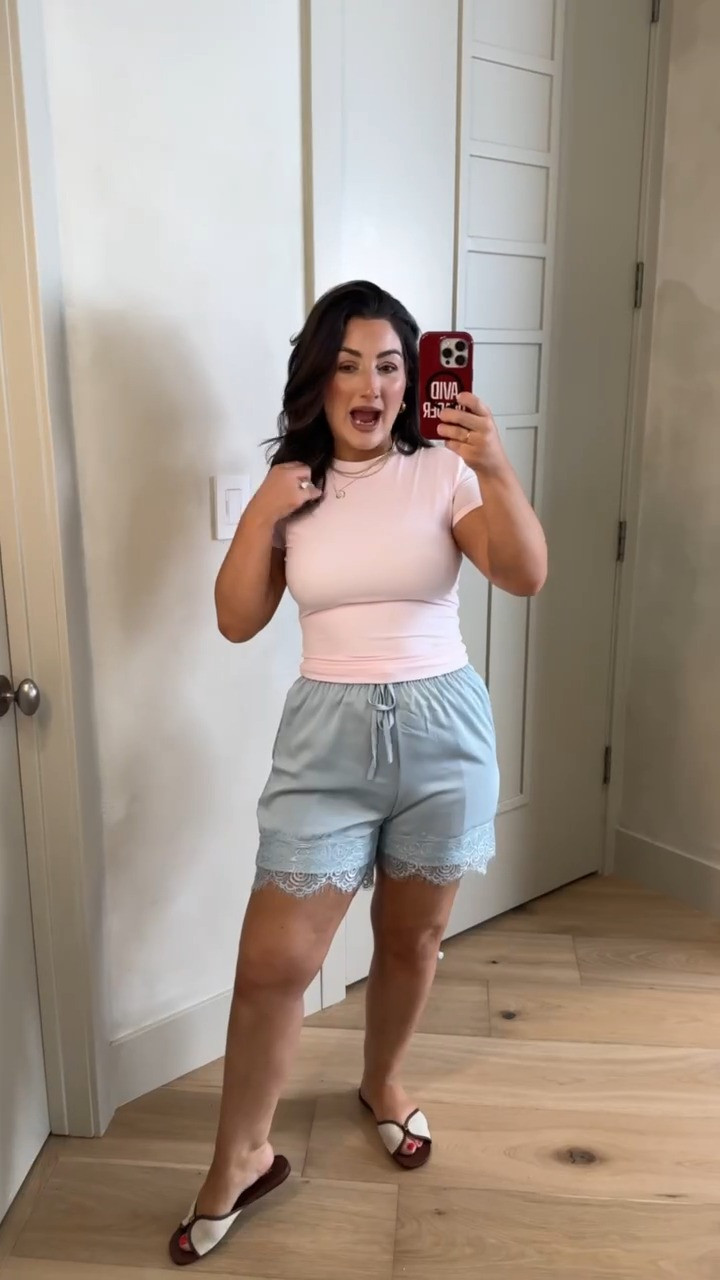 Cute summer outfit! 
Double lined top and lace trim satin shorts size small 

5'0" 140lbs
Petite friendly

#LTKootd #LTKSaleAlert #LTKPetite