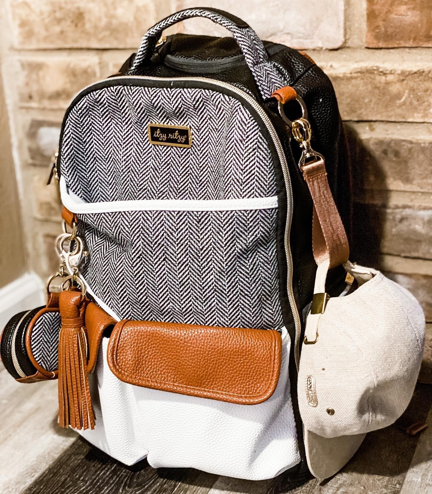 It’s been 4 years and I’ve STILL been using this diaper bag. So good!

#momlife #diaperbag #itzyritzy #boymomlife

#LTKGiftGuide #LTKmomlife #LTKCyberWeek