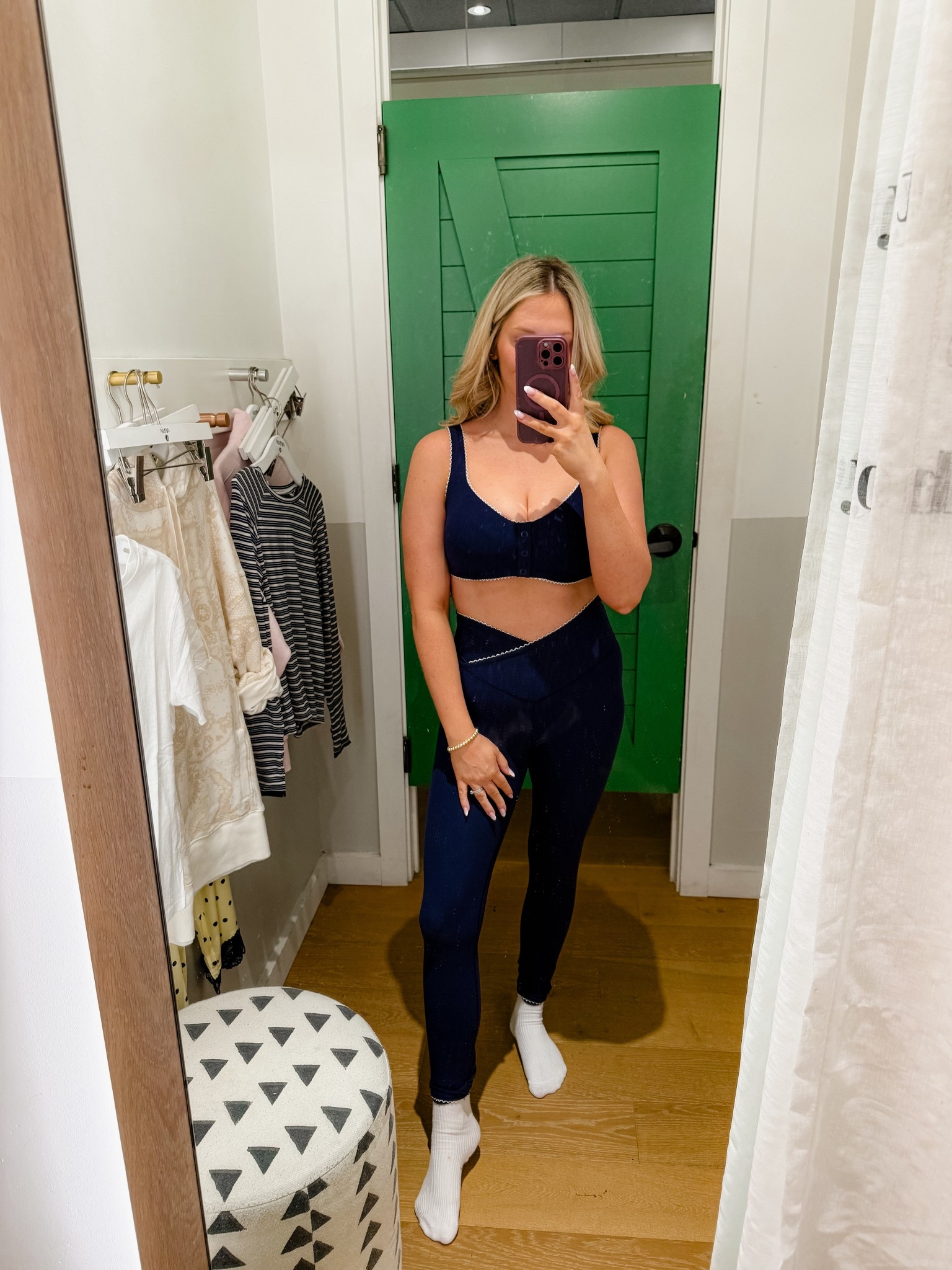 Navy set from AE! Ribbed and the detail is amazing! 