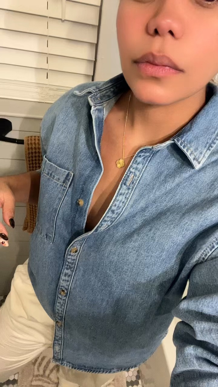 Denim button-down from Old Navy 

#LTKFindsUnder100