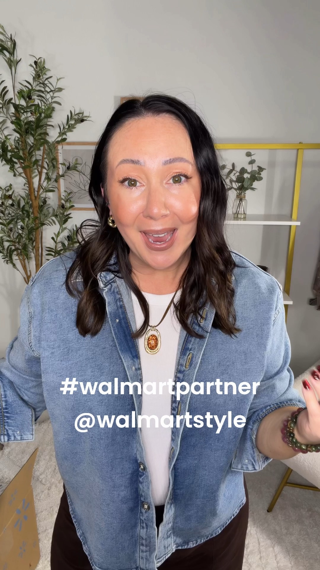 #walmartpartner
@walmartstyle 
I found the denim top of my dreams for fall on Walmart! This one runs big, so I sized down to a small!  Grab this one asap before it sells out! XL tank. Size 14 utility pants.

#LTKMidsize #LTKOver40 #LTKSeasonal