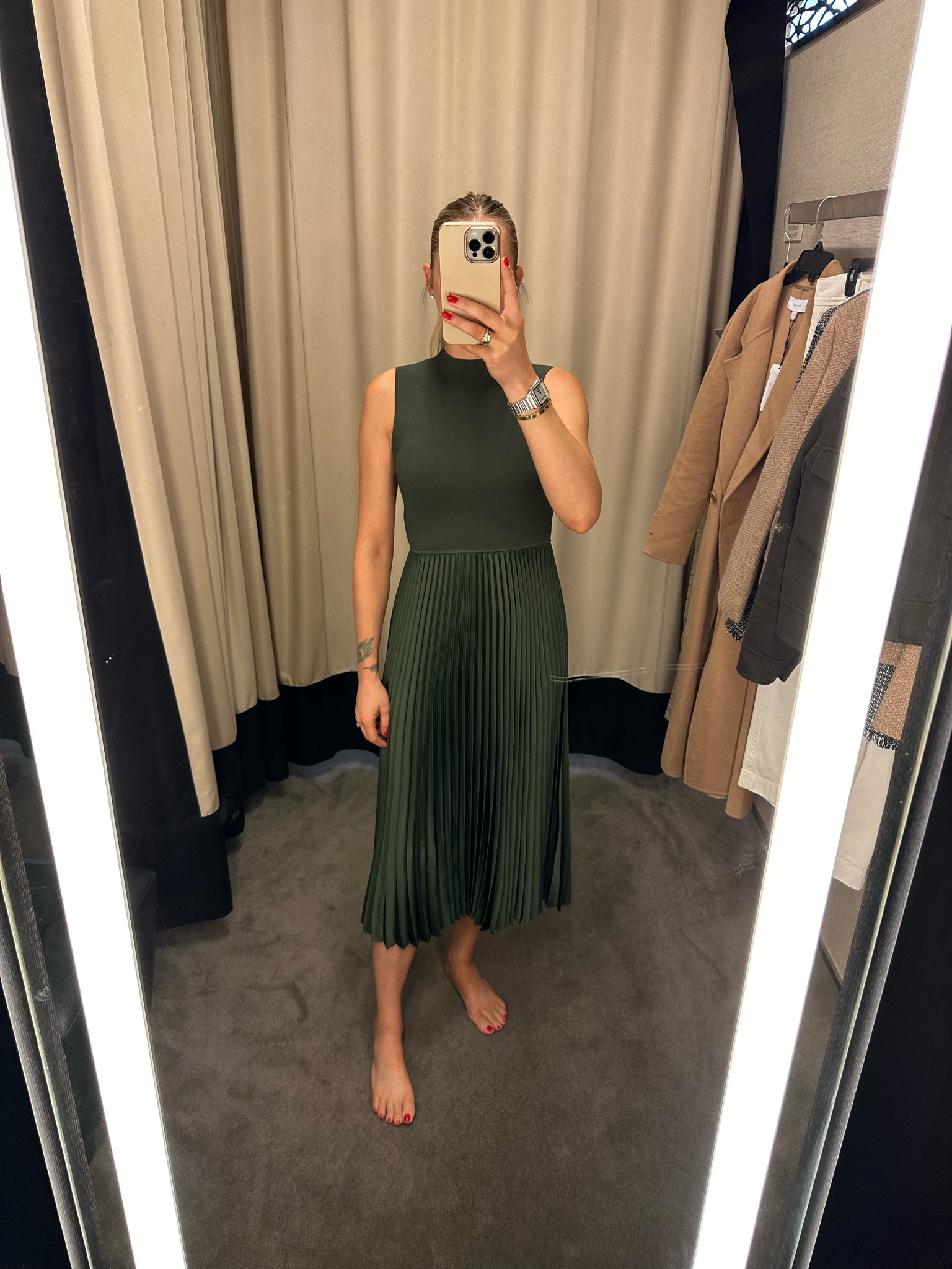 Wearing a small 

#LTKxNSale #LTKOver40 #LTKSaleAlert