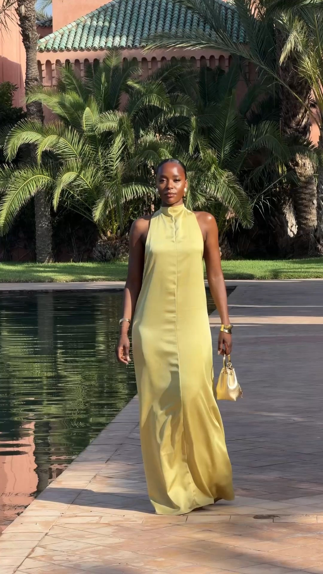Green backless sunset dress 💚

#LTKsummer #LTKtravel #LTKdresses