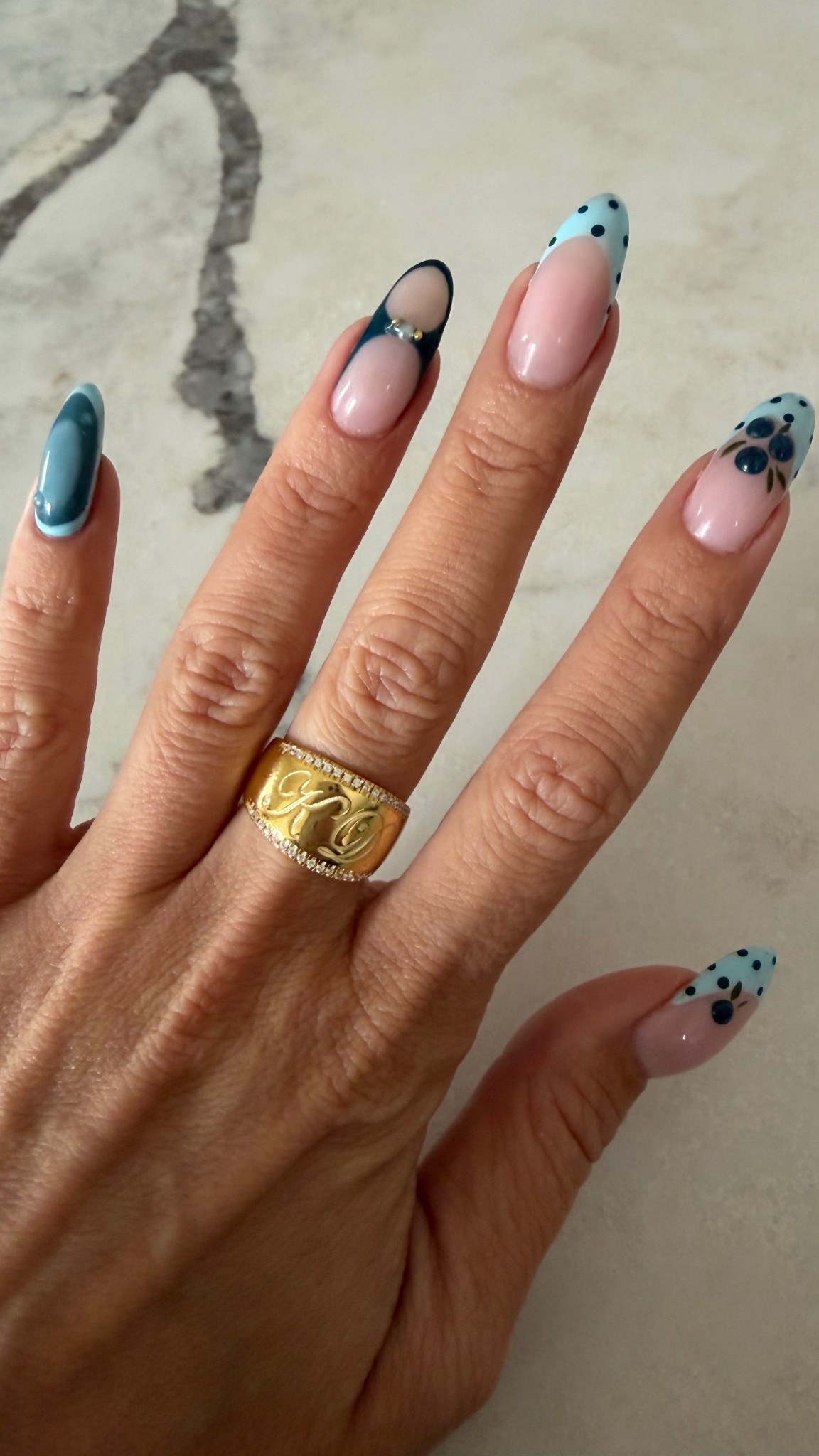 Custom Script Name Ring from Alexandra Madison

#LTKootd