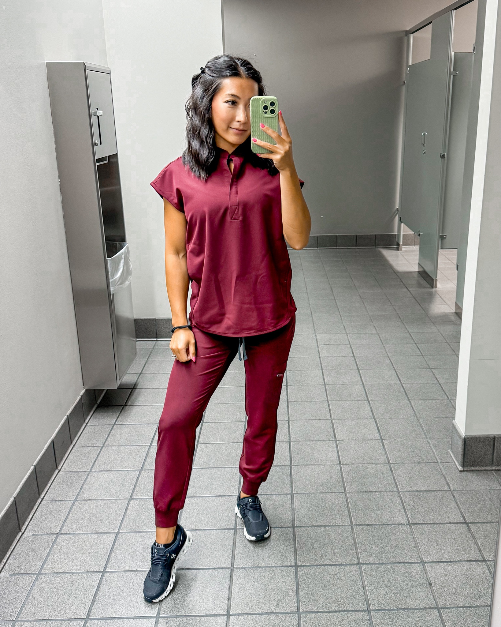 XXS FIGS RAFAELA SCRUB TOP
very oversized

XXS PETITE ZAMORA JOGGER SCRUB PANTS- TTS

On cloud 5’s- I can wear size 5 or 5.5. Reviews say size up half. 

medical
Hospital
Scrubs
Work wear
Nurse
Doctor
Medicine
Uniform

#LTKSaleAlert #LTKStyleTip #LTKWorkwear