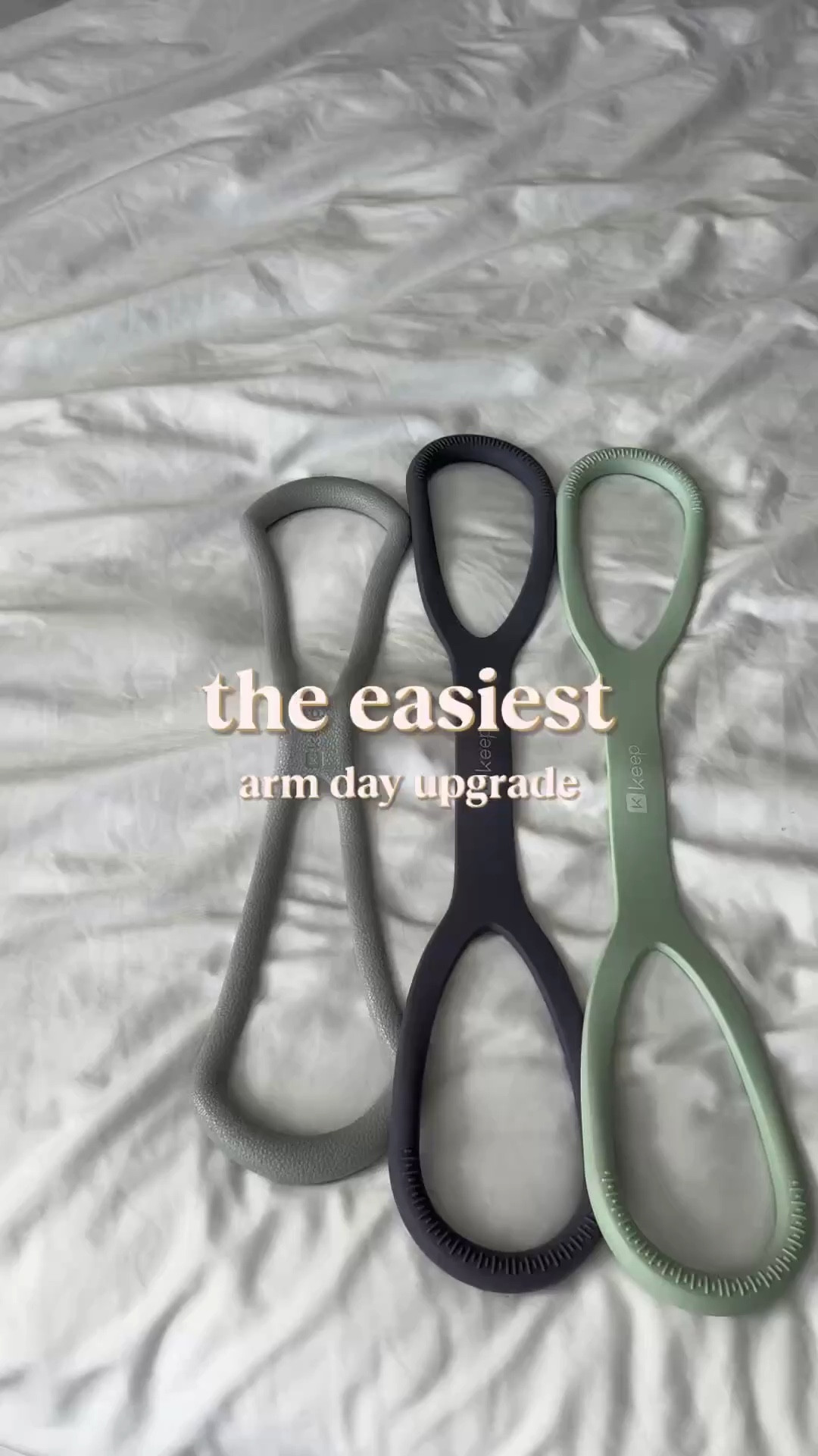 a simple add in that makes every workout feel more intentional 🤍

using this for arms & back lately and I’ve noticed such a difference in posture

lightweight, easy to travel with, and the non slip handles make it feel really secure. plus the 3 resistance options (15/20/35 lbs) are perfect depending on the day 💪🏼

small, effective, and easy to stick with 

#ltkfitness #ltkfinds #athleisurestyle #wellnessessentials #homeworkout #armtoning #posturecare
