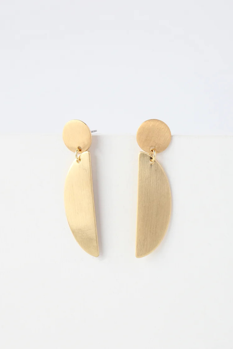 New Moon Brushed Gold Earrings | Lulus