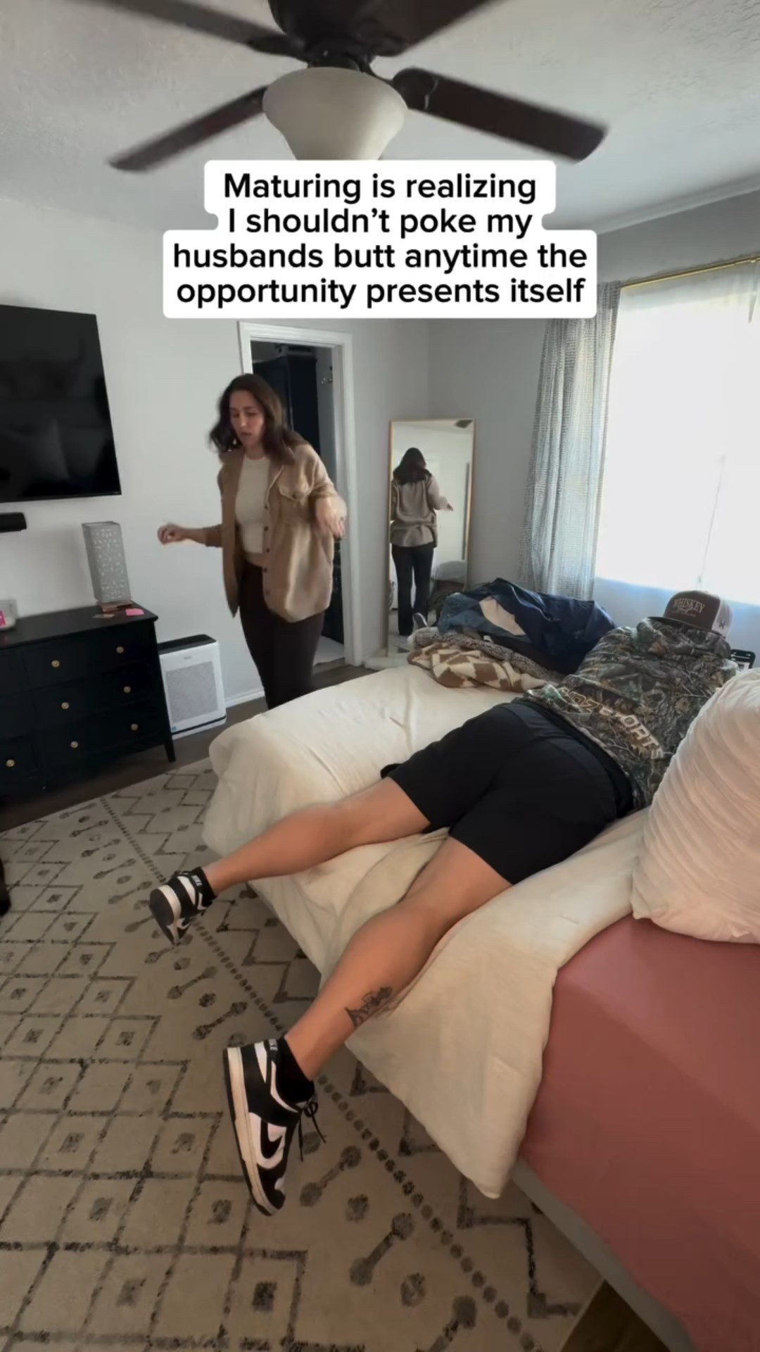 Well that’s just too bad…🤣

#funnycouples #relatablecontent #funnyhusband #funnywife #hayleyandmo #marriagehumor #marriage IB: @sarah_jade_huntsville