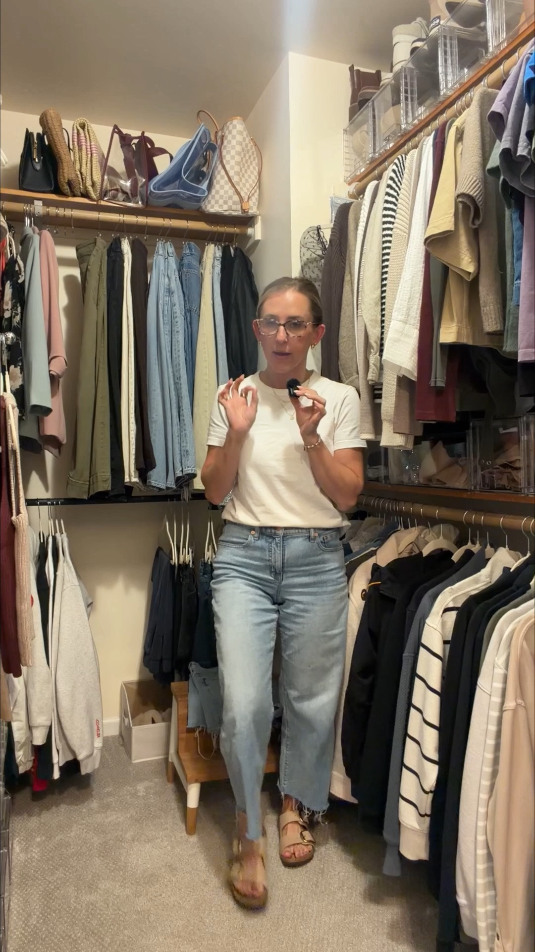If you’re a mom in her 30s struggling to find her style, this series is for you ✨

Closet Organization | Wardrobe Staples | OOTD

Come Stay Awhile, Amanda Vernaci

#LTKootd #LTKHome #LTKPetite