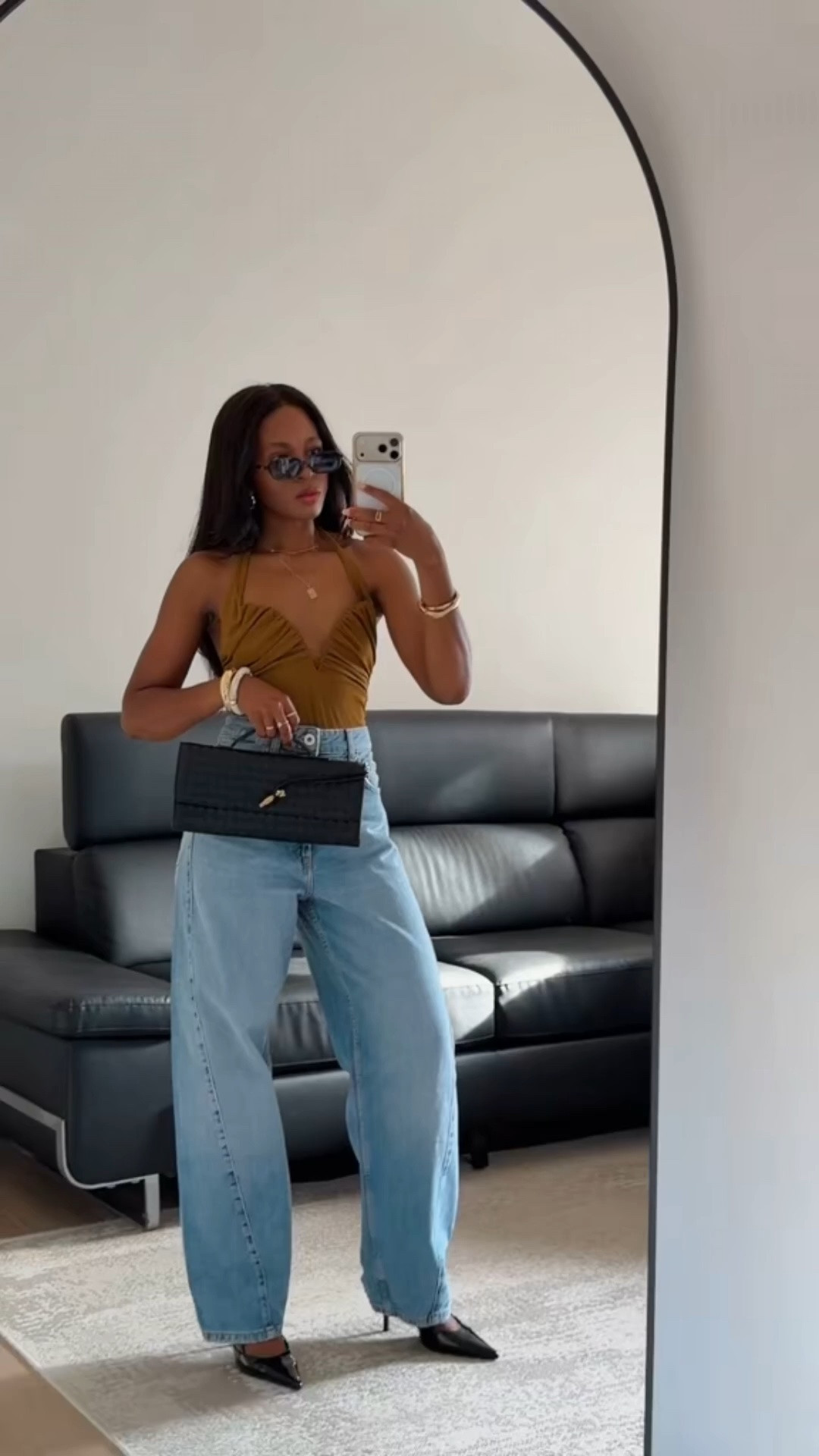 Obsessed with the fit of these Zara barrel jeans 🤍 The perfect relaxed silhouette that still looks elevated with heels. Wearing my usual size EUR 34| 5’2, but I’d recommend sizing down if you prefer a more fitted look. Linked my outfit and similar pieces in LTK!

#zarajeans #barreljeans