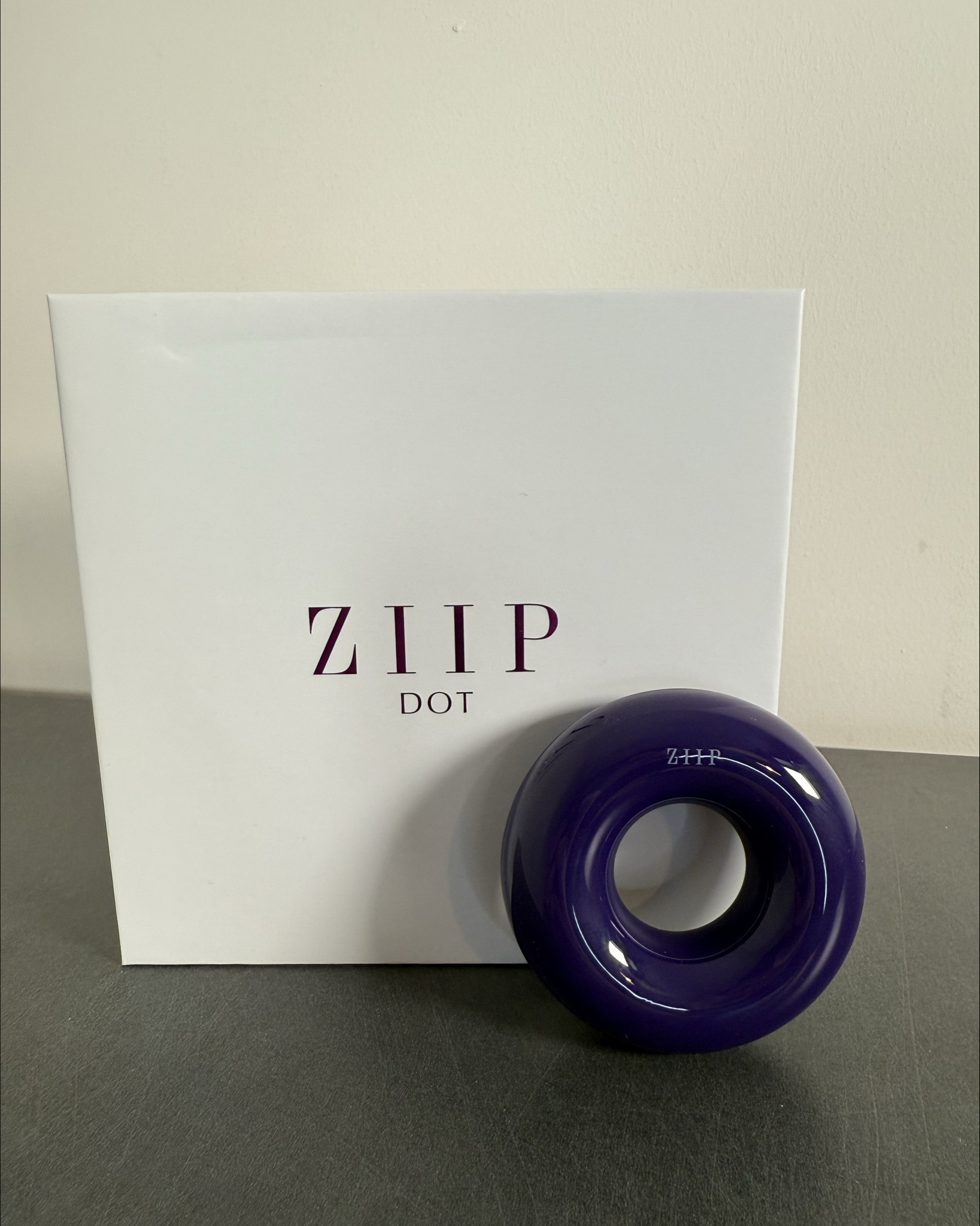  The New ZIIP Dot ~ A 90-Second Microcurrent Spot Treatment
🎁 Save 10% on the Dot or anything on the ZIIP Beauty website using my code CWZIIP

📸 The video is live on my channel

📝 ZIIP DOT: a high-tech zit zapper uses Microcurrent and Nanocurrent™ to quickly clear and calm breakouts. It’s the world’s first Microcurrent spot device. Microcurrent reduces inflammation, swelling, and bacteria that cause blemishes, while Nanocurrent™ mimics your body’s natural electrical currents, sparking skin cell renewal and repair, calming your skin and promoting healing.

#ziipbeauty
#ziipdot
#ziip
#nanocurrent
#microcurrent
#spottreatment
#blemishtreatment
#acnettreatment
#skincaredevice

