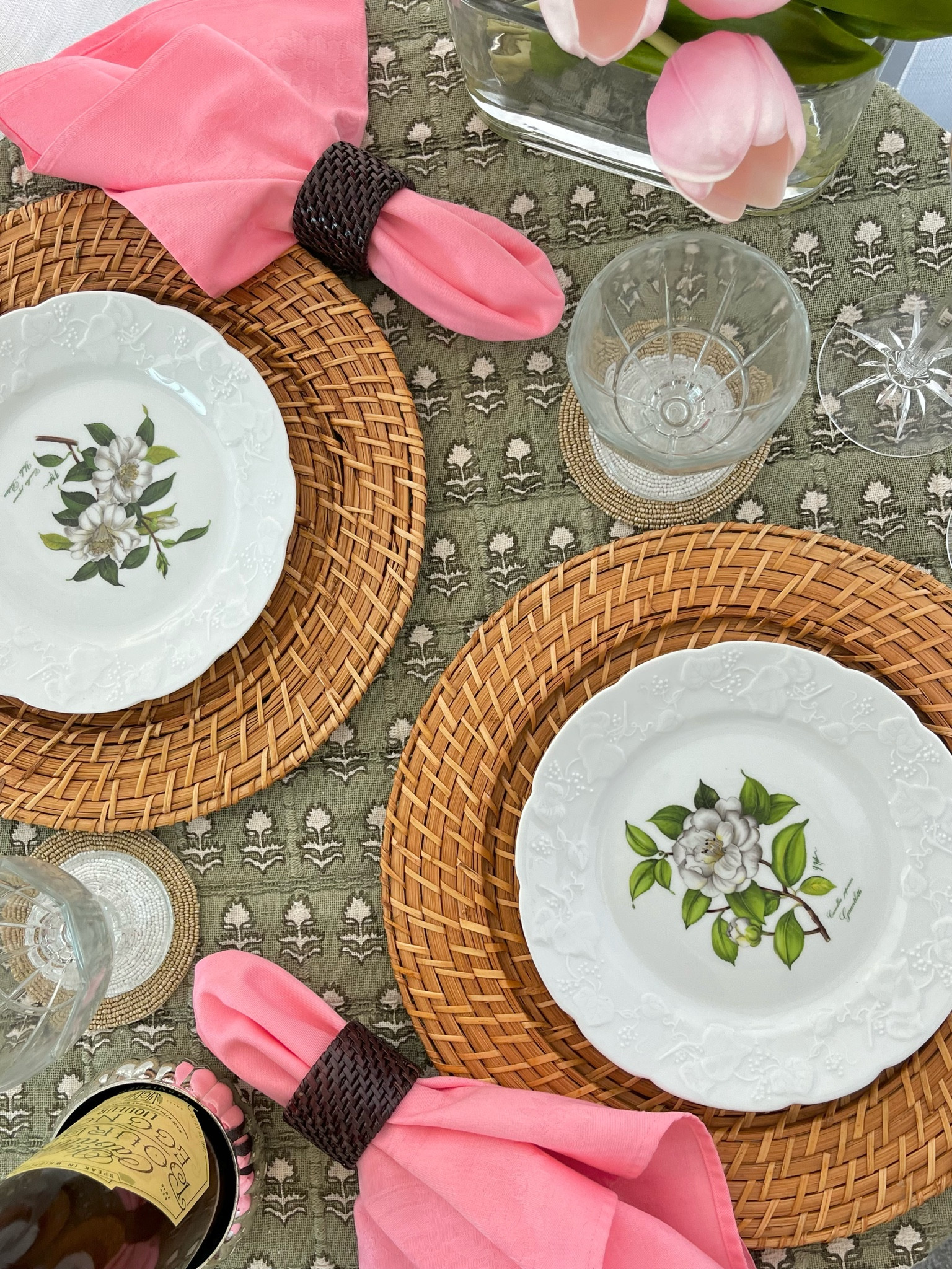 the perfect spring tablescape with NICOLE, for the happy home 🤍🌸🥂

#LTKparties #LTKSeasonal #LTKhome