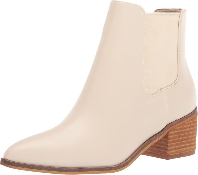 Chinese Laundry Women's Friday Kori Fashion Boot | Amazon (US)