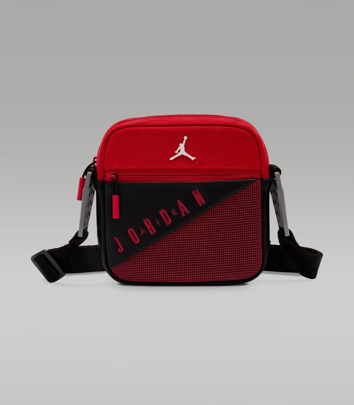 Jordan
AJ4 Toro Bravo Crossbody (2L)

#LTKSaleAlert #LTKBeauty #LTKKids