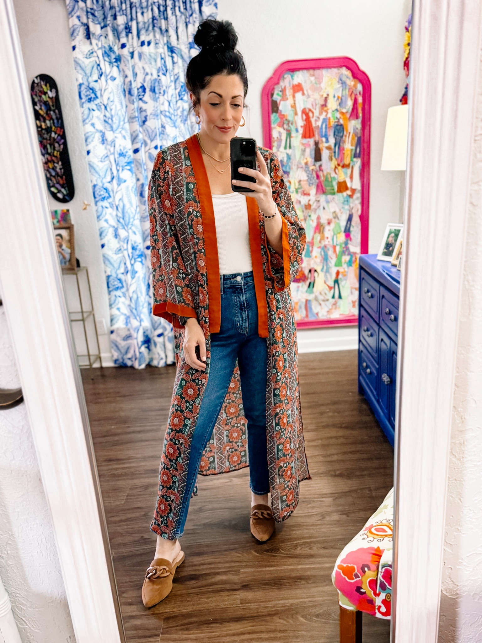 Last day for a top knot for a bit 💇‍♀️ Spring style means it’s time for light layers which means kimonos! I’ve linked some similar, super cute, options for you! 

#LTKstyletip #LTKSpringSale #LTKSeasonal