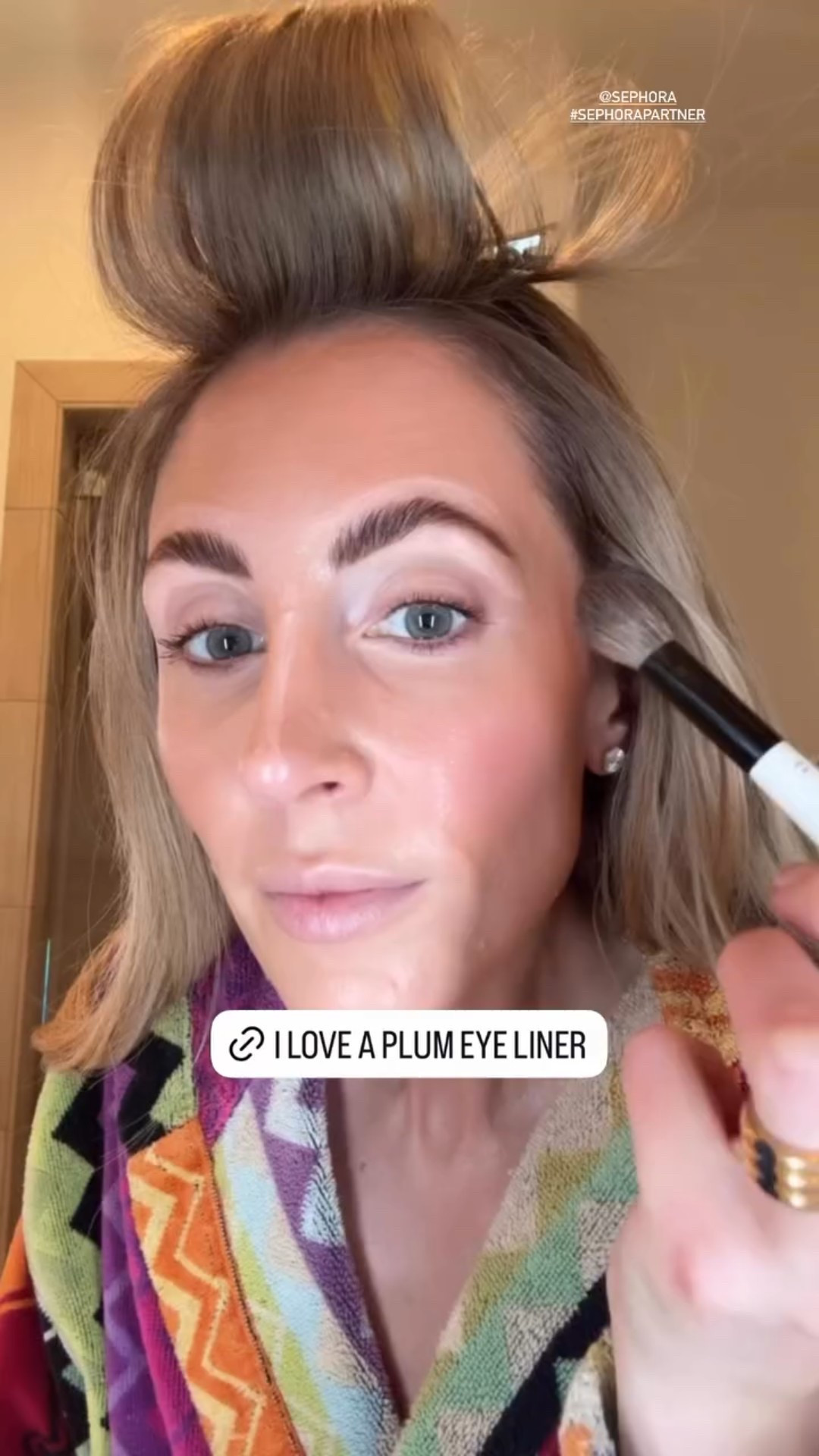 Charlotte Tilbury Eyeliner:
Fig Smoulder

Make Up For Ever Lip Liner:
Wherever Walnut

Gucci Brozer:
2 

Makeup By Mario Blush:
Just Peachy

Hourglass Veil:
Light medium with warm undertones

Lawless Cream Lipstick:
Daisy Girl

Lawless Smoothing Gloss:
Daisy Girl 

Anastasia Duo Eyebrow Pencil:
Matte Camille / Sand Shimmer

@SEPHORA #SEPHORAPARTNER