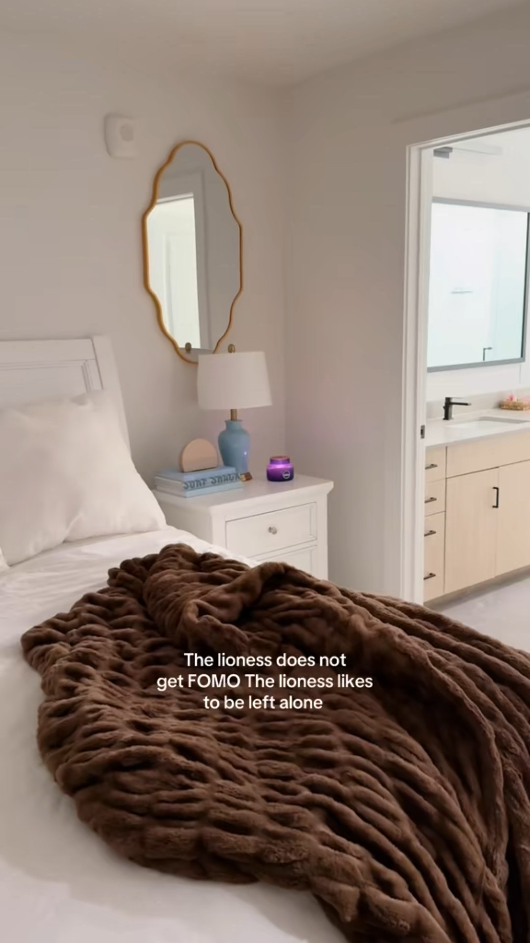 POST GRAD ROOM!!!! 🩷🩷🩷

#LTKvlog #LTKHoliday #LTKselfcare