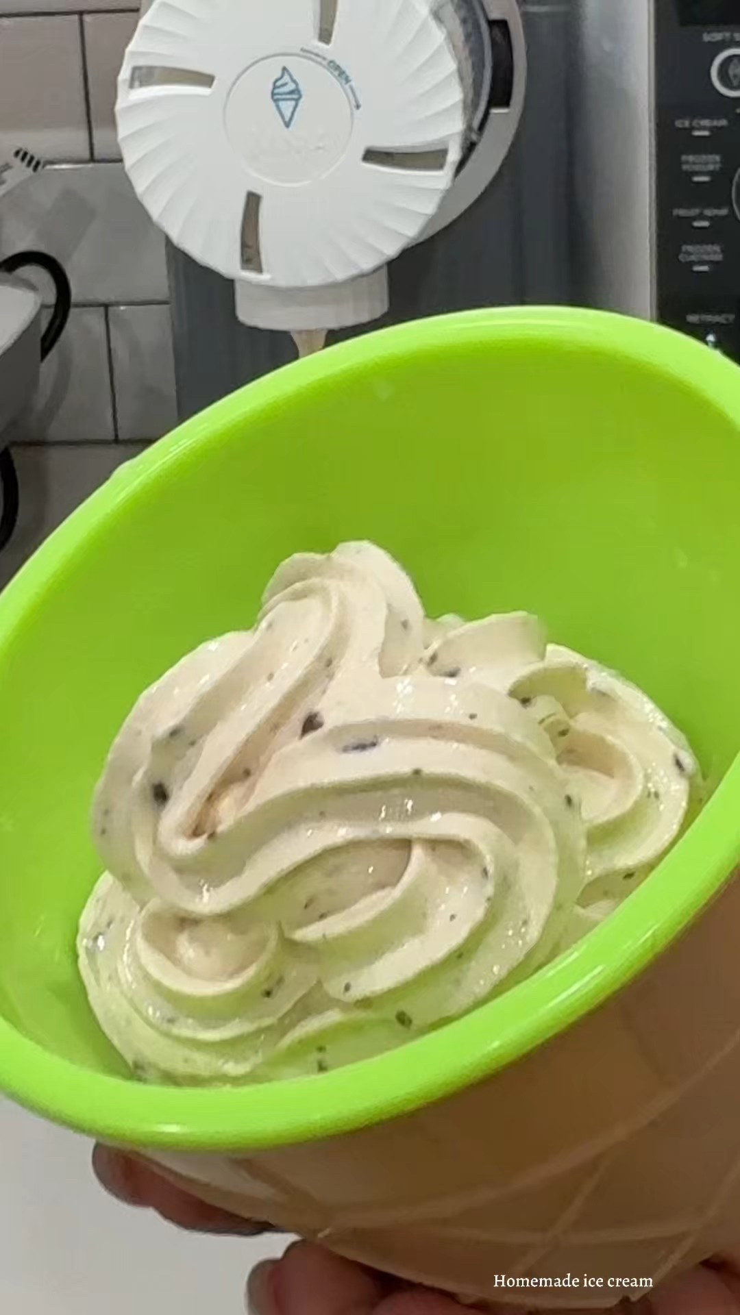 How to make the perfect ice cream at home? 😍

Holiday party hack: Make the creamiest soft-serve at home in minutes. 🍦

#LTKGiftGuide #LTKSaleAlert #LTKHome