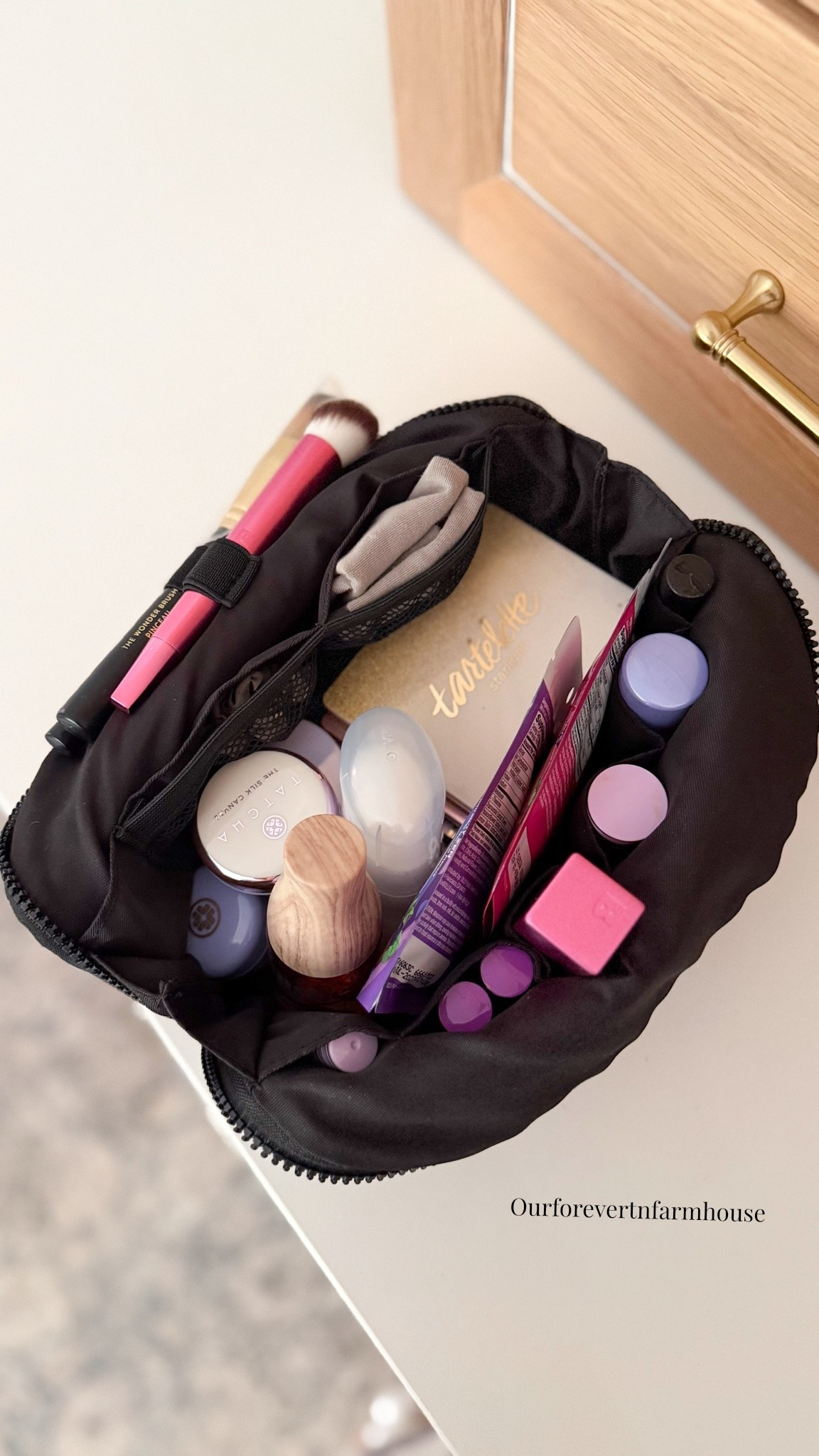 If you know me, you know I’m always on the hunt for travel finds that actually make packing easier ✈️🤍
This makeup bag has been such a game changer. It holds so much more than it looks like it would, including makeup, skincare, even medicine and all those little essentials. I love that it opens all the way up so you can actually see everything inside instead of digging around for what you need.
Perfect for travel, weekend trips, or just keeping your bathroom counter organized. Linking it here if you want to check it out! 🧳✨

#LTKselfcare #LTKTravel #LTKBeauty