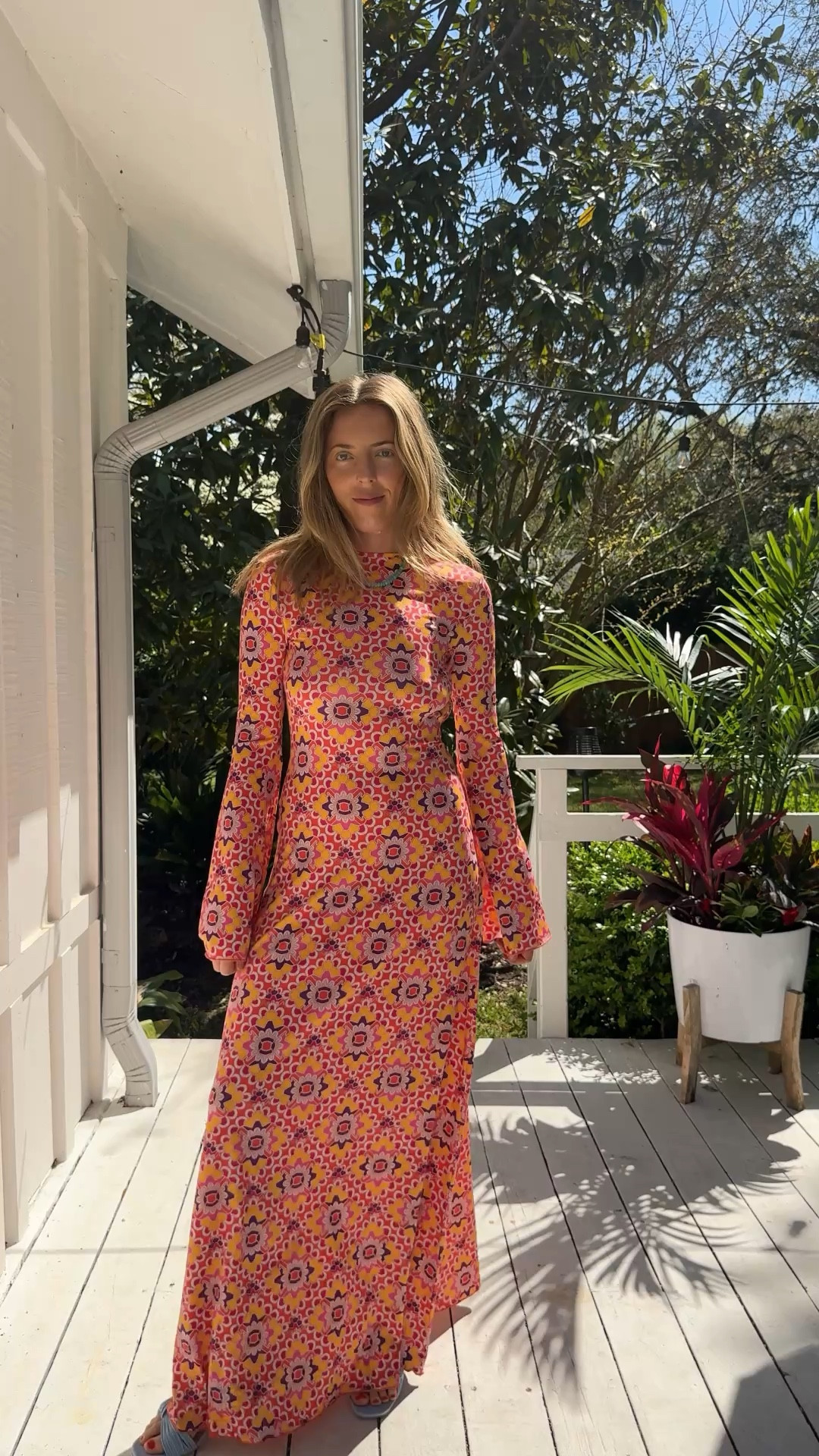 This dress is unreal! So gorg & comfy! Size small. 20% off with SPRING20