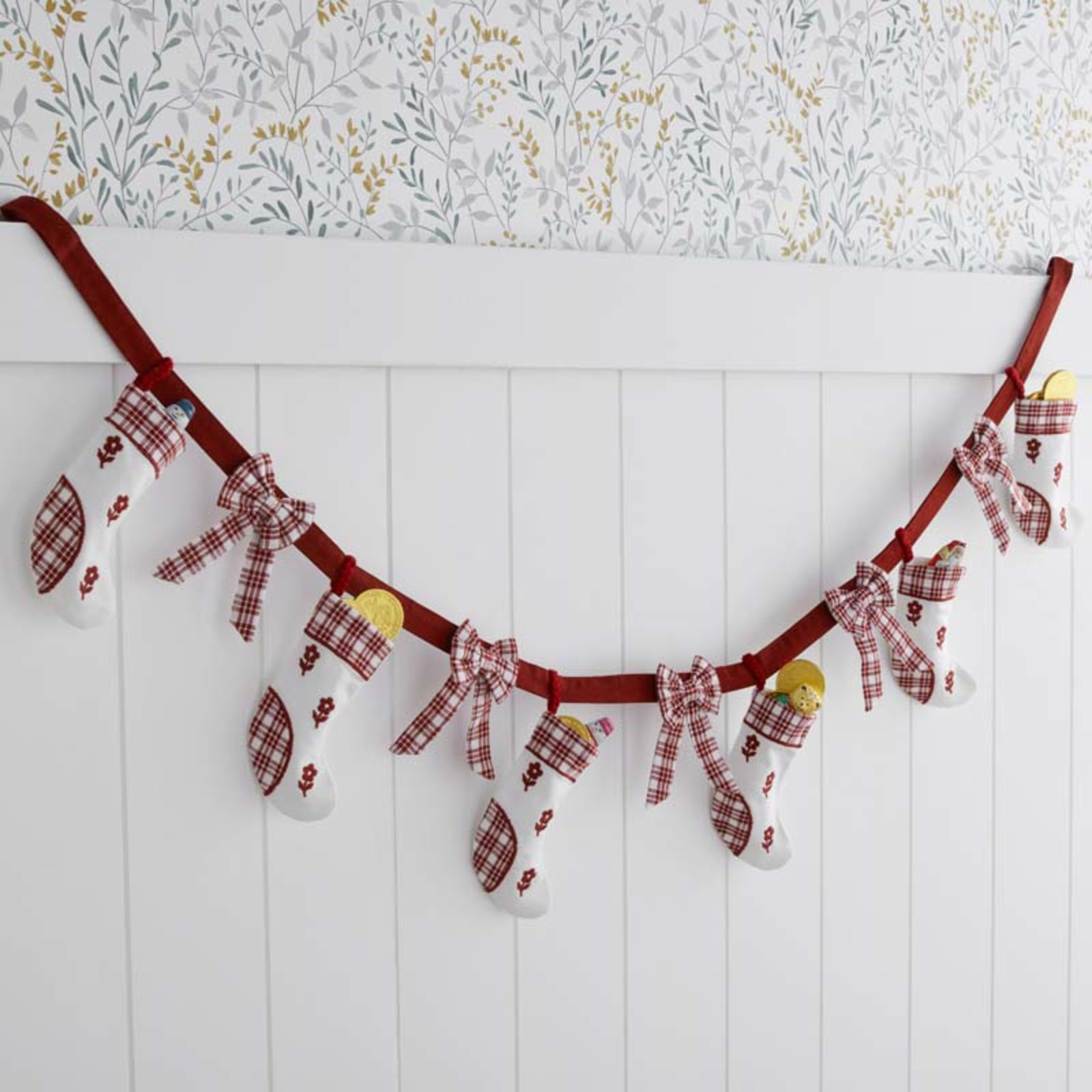 Flower Holiday Bunting - Red | The Company Store
