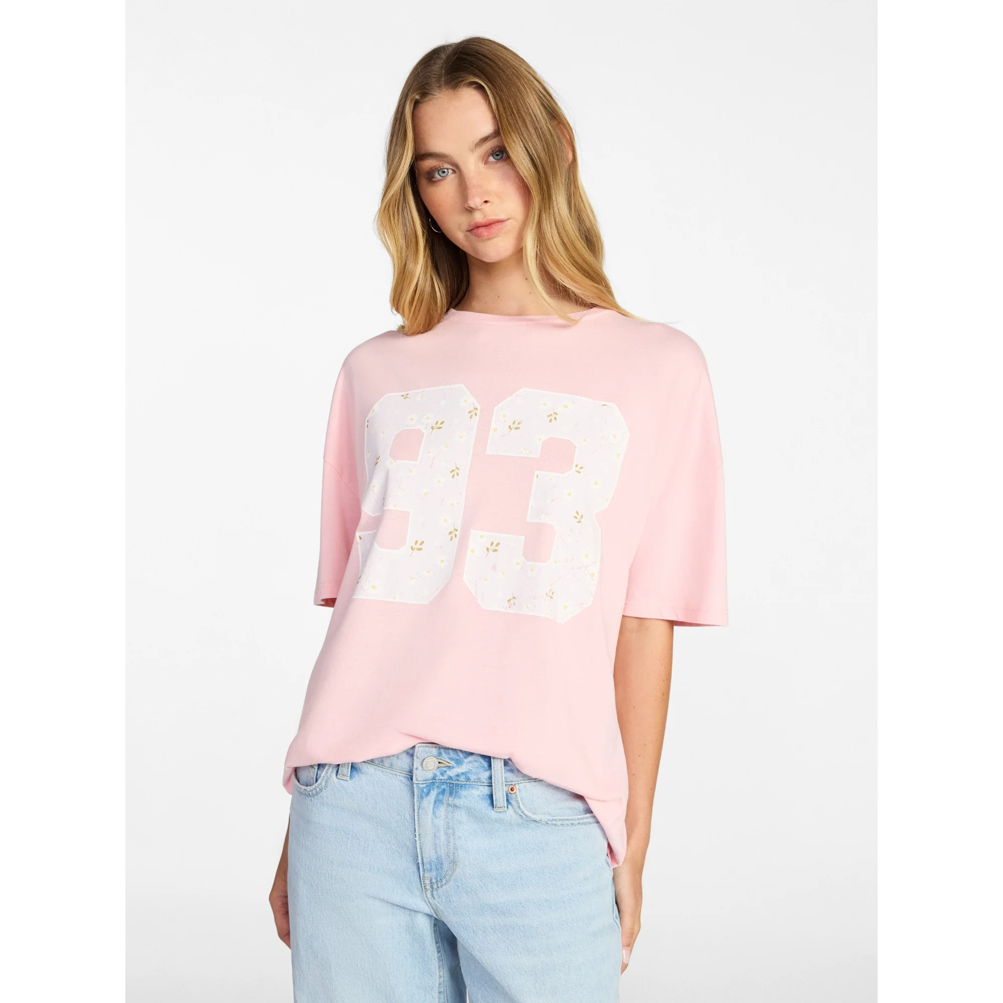 No Boundaries Washed Graphic Boyfriend Tee, Women's XXS-XXL | Walmart (US)