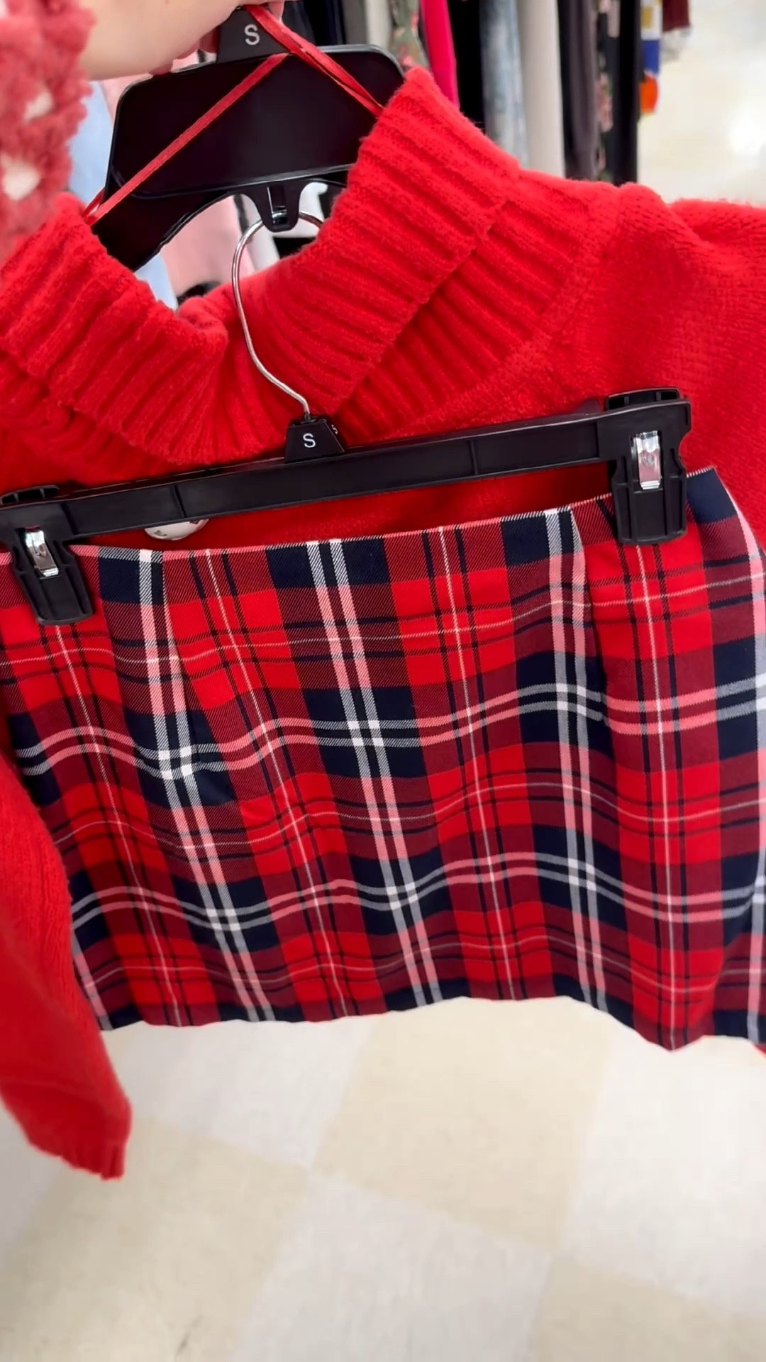 Marshalls finds 🎄❤️

* shop in store for exact items 

Plaid skirt, red sweater, plaid dress, Ralph Lauren style, hunter boots, coach hat and gloves, gift ideas, gifts for her, makeup bag, lamps, women’s jeans, women’s sweaters, Christmas dress, Amazon fashion , Amazon dress

#LTKHoliday #LTKGiftGuide #LTKFindsUnder50
