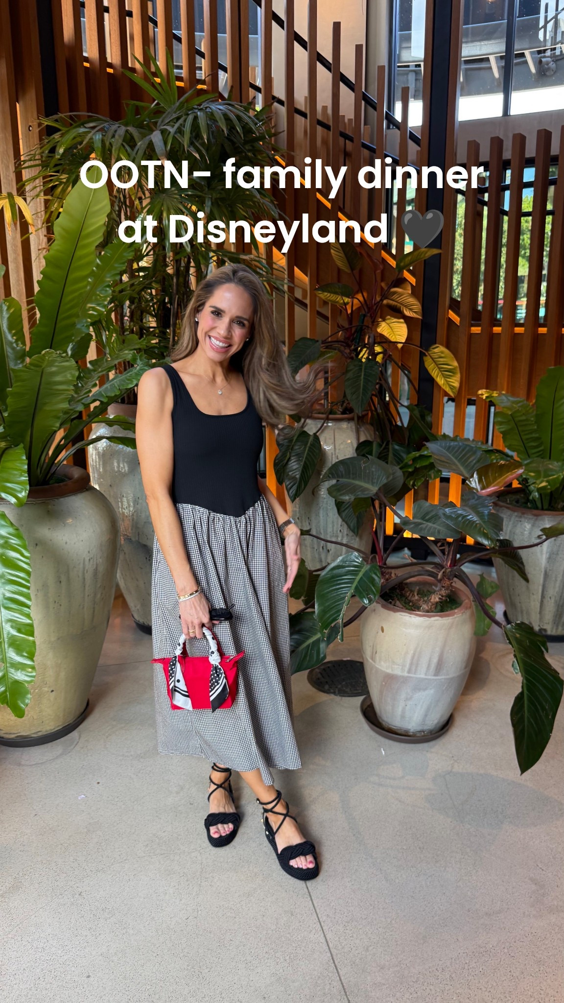 Dinner in Downtown Disney with the fam 🖤🤍❤️ This dress is so comfy and also comes in a beautiful butter yellow. Had to add the red purse for Disney 🥰 Wearing an XS. 

#LTKmomlife #LTKootd #LTKTravel
