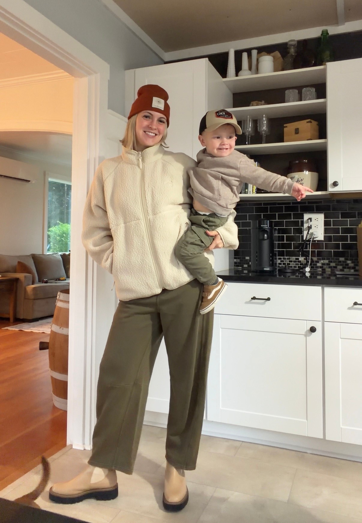 Gap barrel sweatpants: size M, amazinggg
Aritzia Polartec Raglan Mockneck: size XL, bc I wanted extra cozy