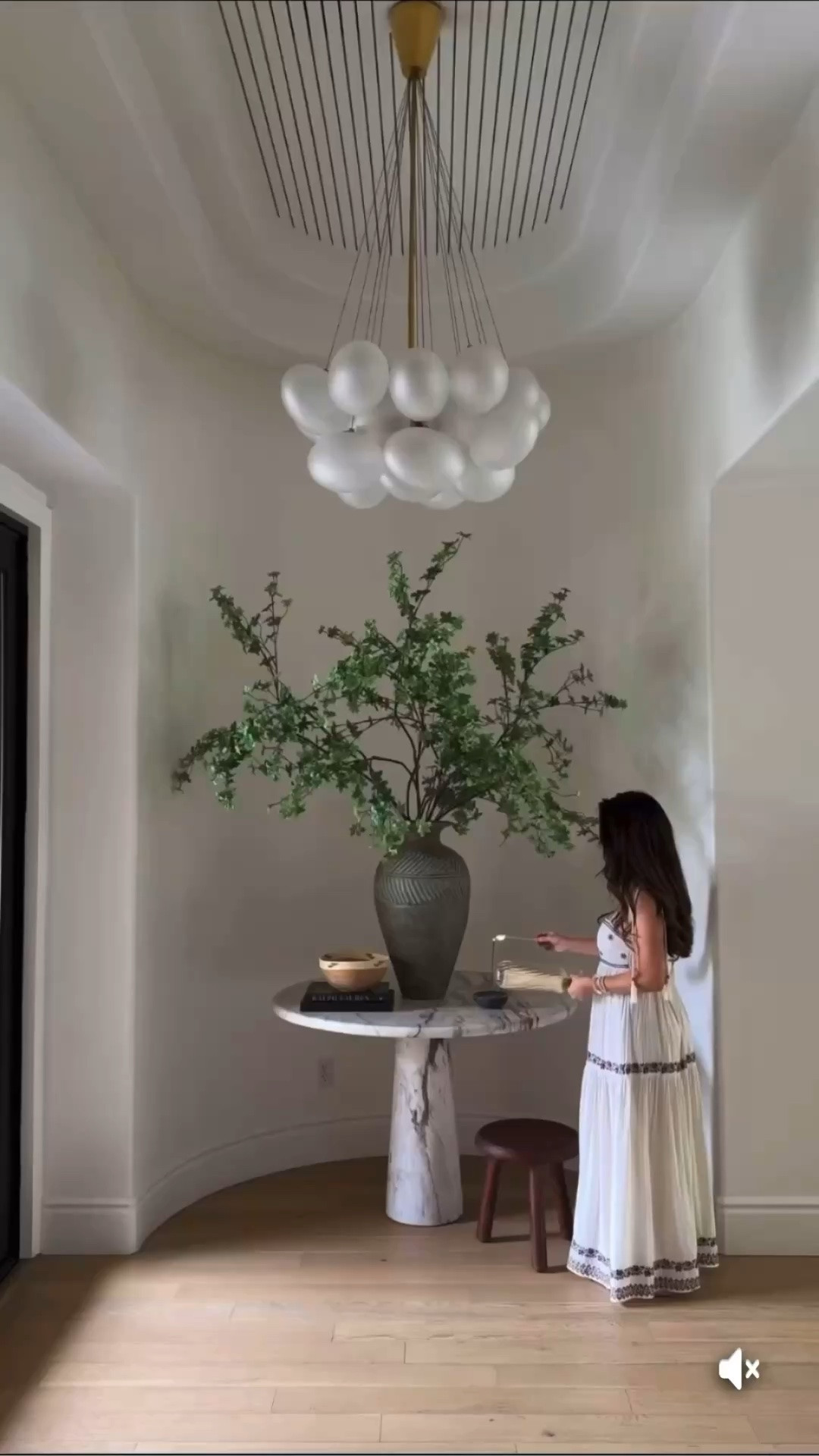 Entryway styling

#LTKHome #LTKmomlife #LTKdayinmylife