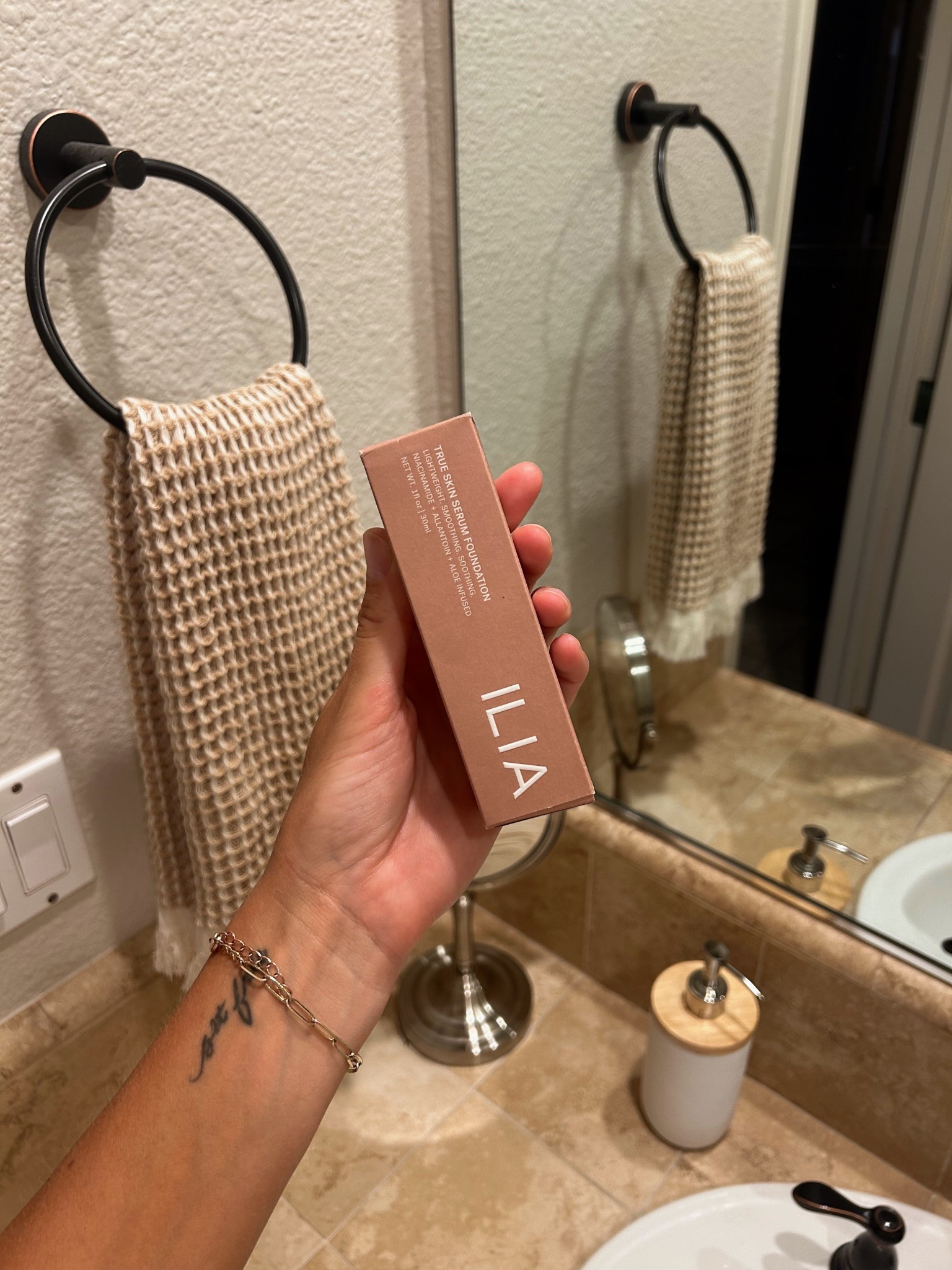 Obsessed with this Ilia serum foundation! SO lightweight and natural looking! Color SF 2.5 Molokai:)