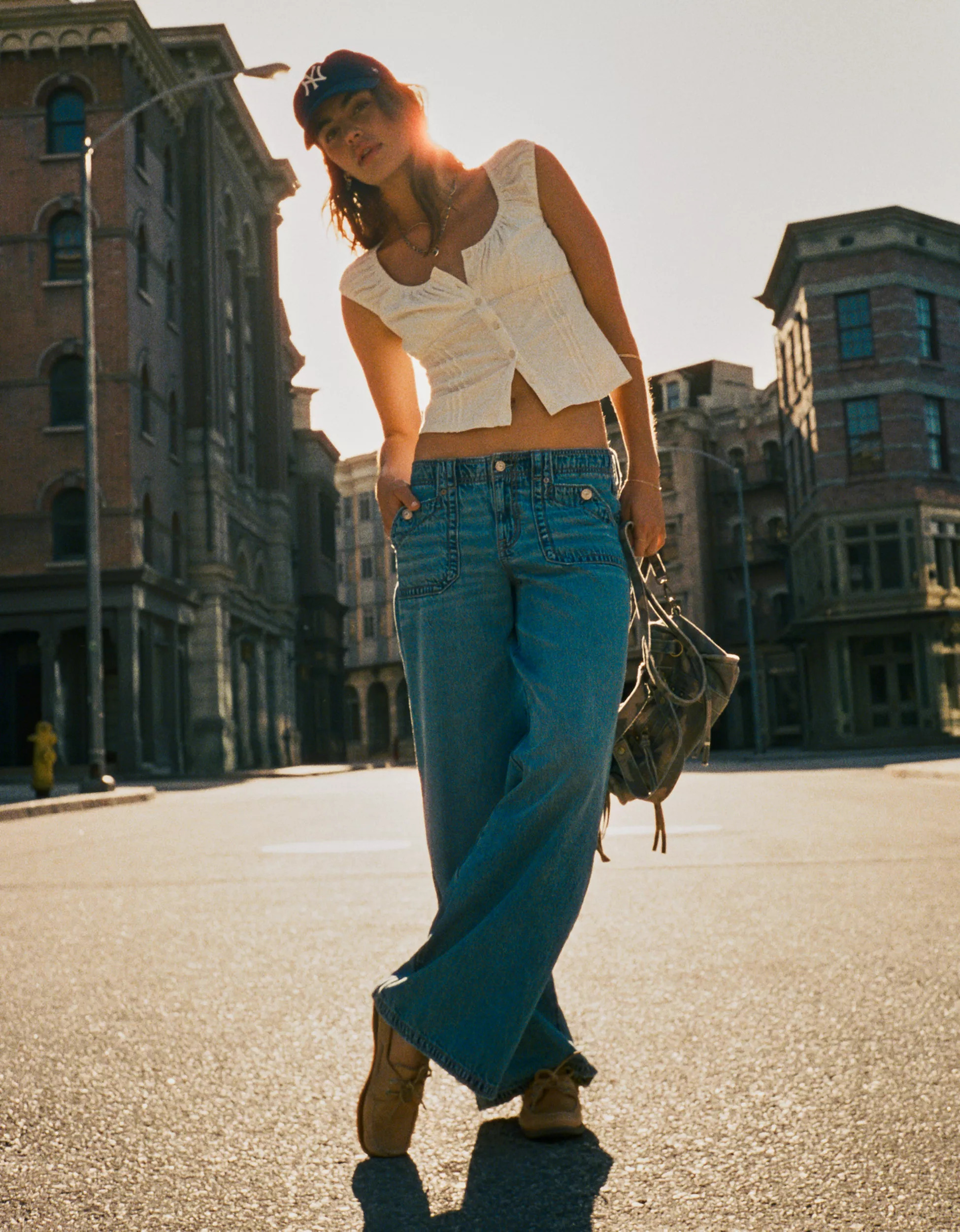 AE Low-Rise Baggy Ultra-Wide Leg Jean | American Eagle Outfitters (US & CA)