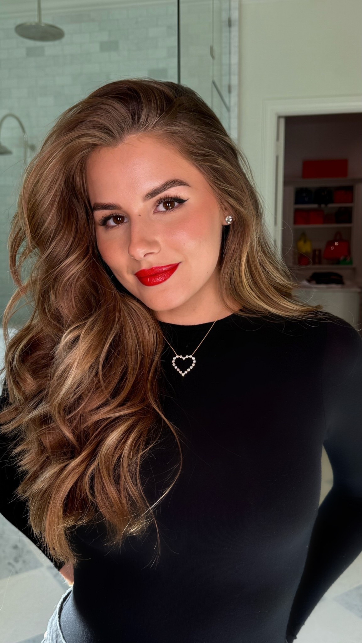 #Ad Mistletoe ready 💋✨ @l’Oréal’s Infallible Matte Resistance at @target is the prefect red that actually stays through cowboy kisses @targetstyle. #Ad #LOrealParisPartner #LOrealParisCosmetics #LOrealParisMakeup #TargetPartner #Target  #InfallibleMatteResistance

