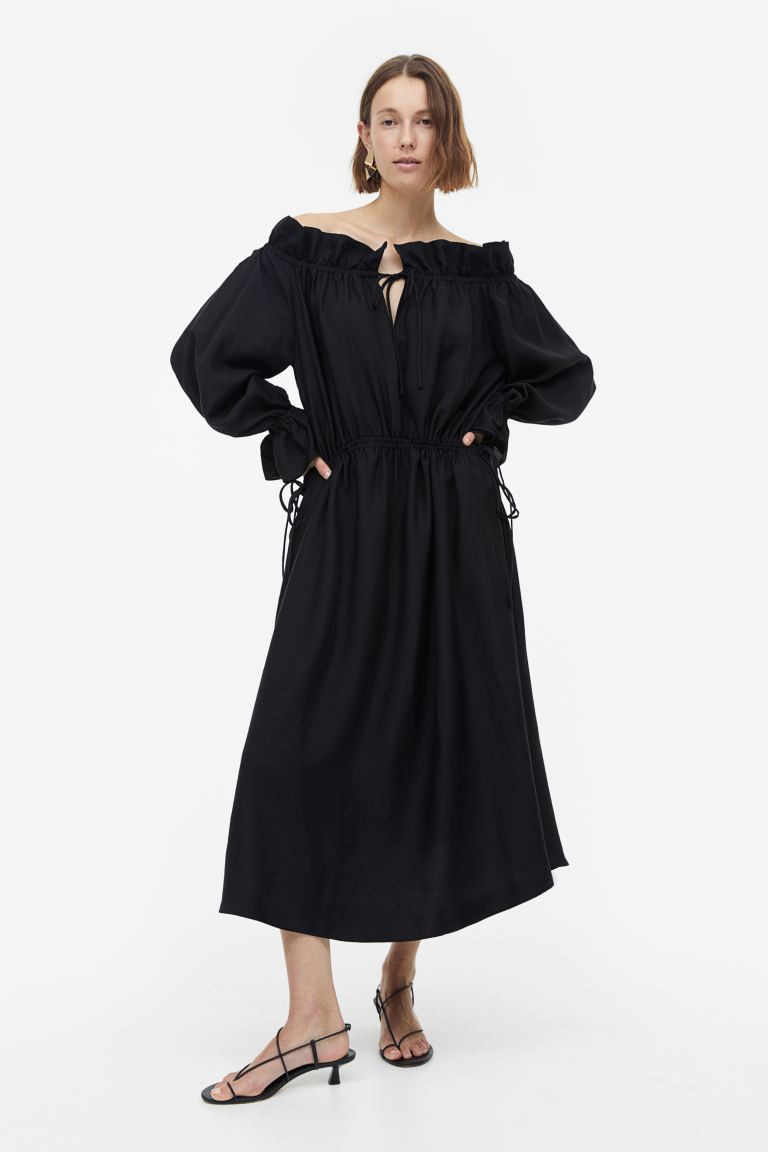 Long Off-the-shoulder Dress | H&M (US + CA)