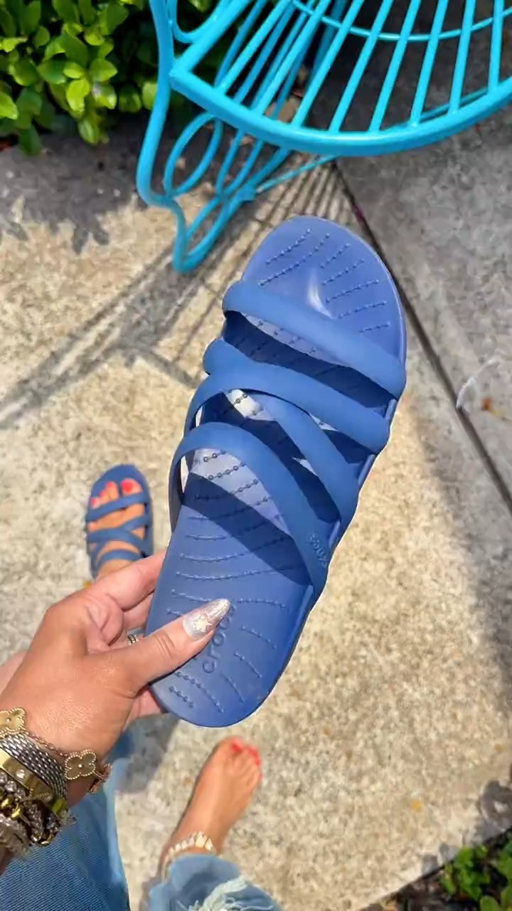 Crocs splash strappy sandals now come in more colors but with the same crazy comfort! #crocs #crocssandals #crocssplashstrappysandal #comfortablesandals #ad @Crocs  

 #LTKootd #LTKSwim #LTKTravel