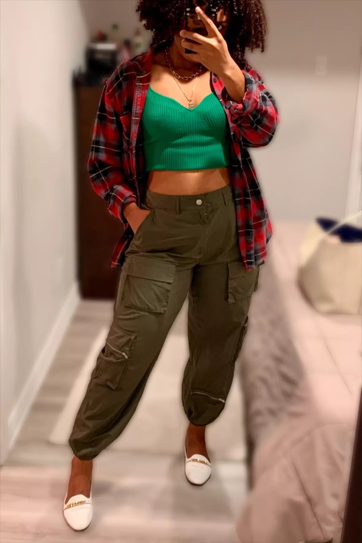 how to style dark green cargo pants, check my yellow basket🤎🛒#outfit