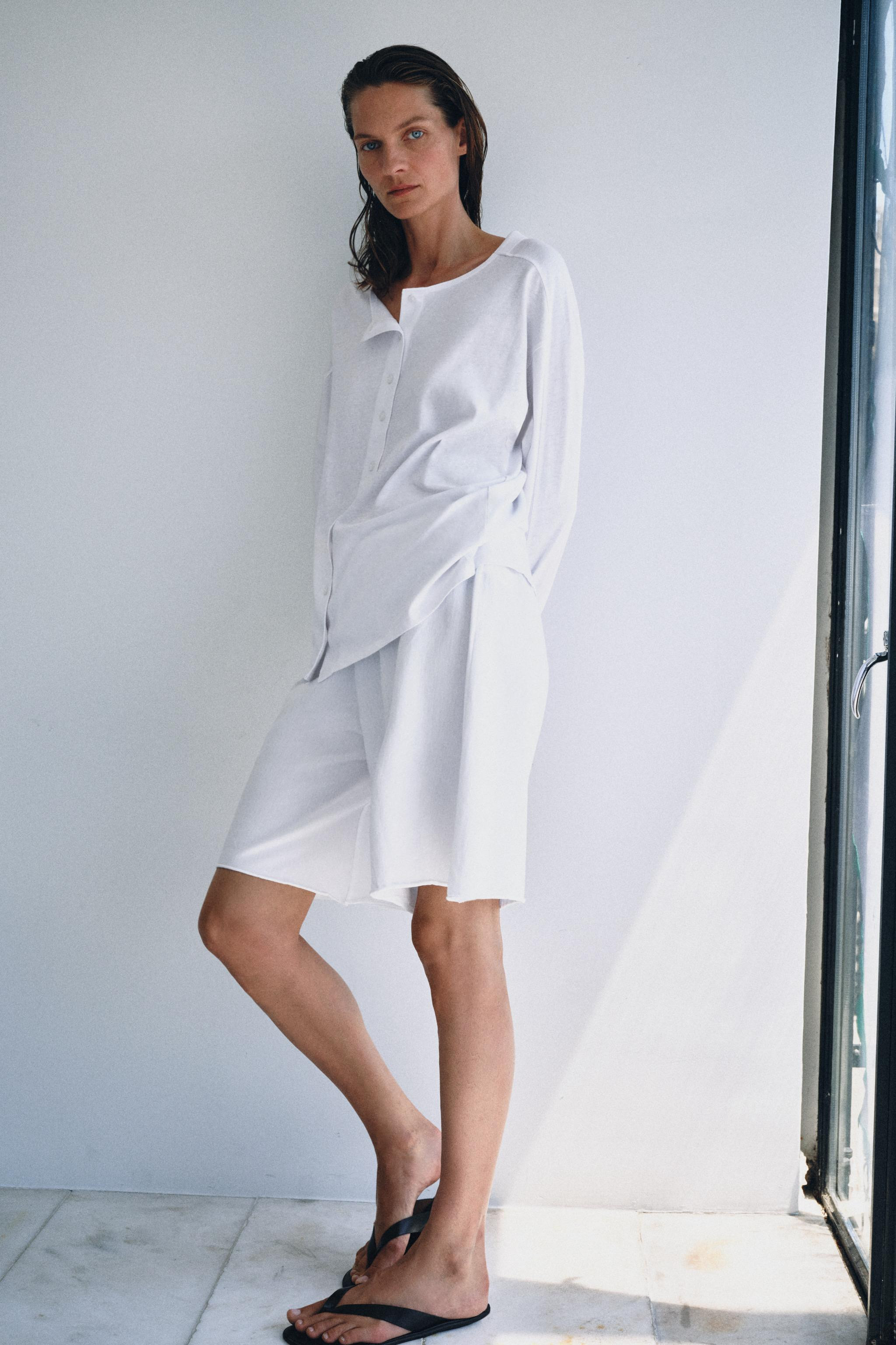 Model height: 181 cmREGULAR FIT - ROUND NECK - REGULAR LENGTH - SHORT SLEEVET-shirt crafted from ... | Zara UK