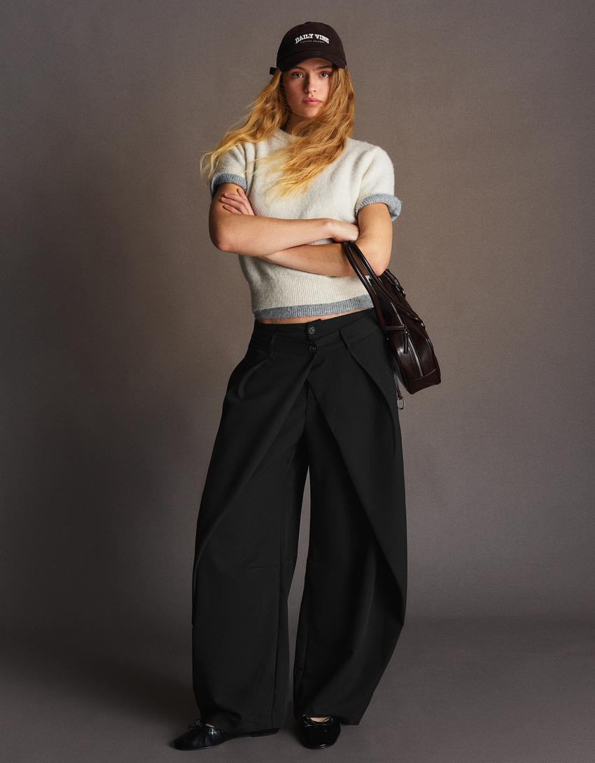 Barrel trousers with pleats - Trousers - Women | Bershka GB