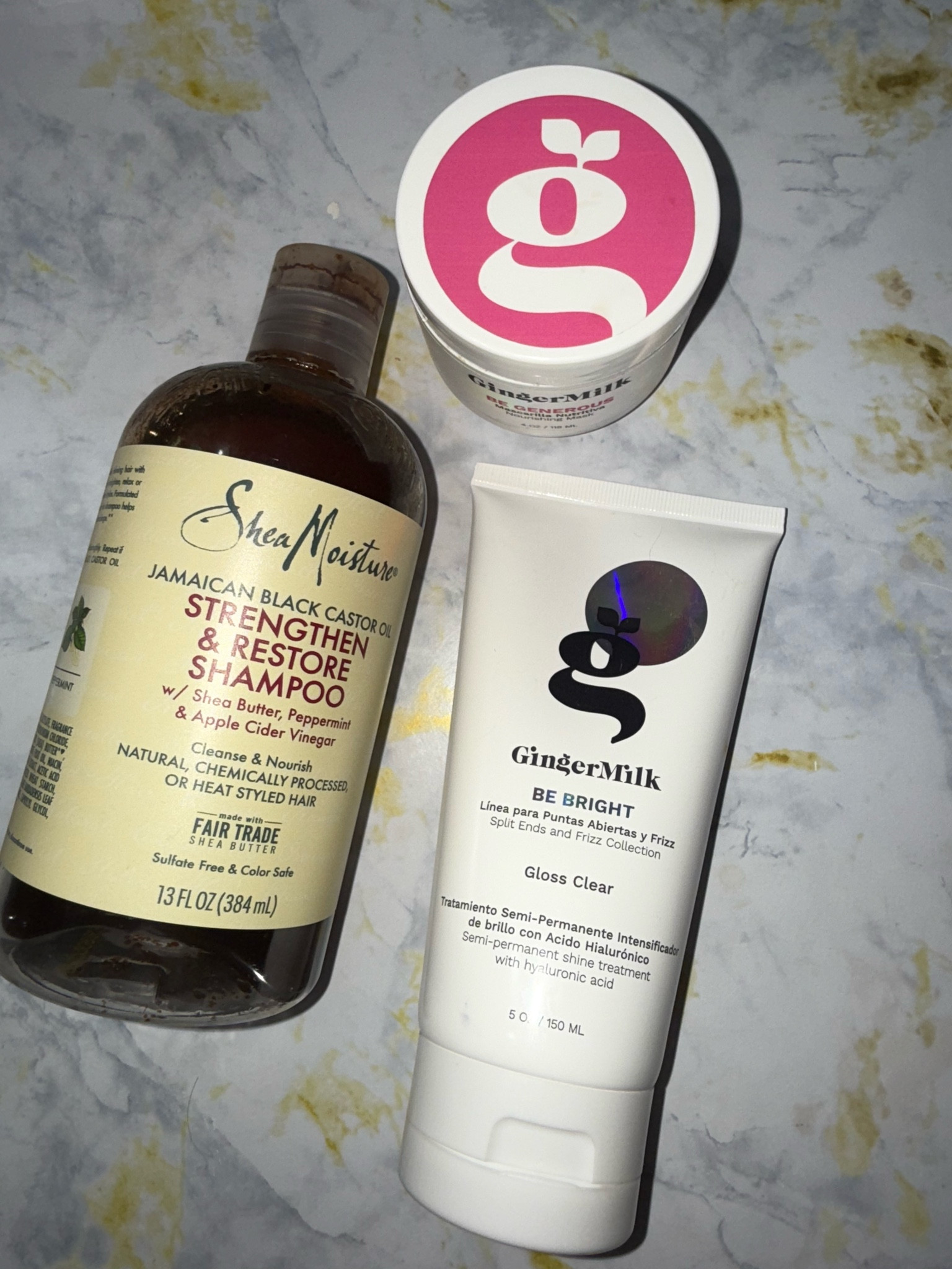 Este shampoo lo amo porque es libre de alcohol. Es de black castor oil (aceite de resino) que ayuda al crecimiento. Es súper friendly para cabello seco, no me deja el pelo duro como otros shampoo que he probado. Llevo desde el 2017 usándolo y no lo cambio. 

El gloss clear de gingermilk lo amo por el brillo que me deja y me lo protege del frizz.

El tratamiento Be Generous de Gingermilk me encanta a tal nivel que ha reemplazado mi tratamiento favorito de todos los tiempos. Amo como me pone el pelo de sedoso y fácil de manejar. Se me desenreda tan fácil que no me tengo que aplicar conditioner después. Soy fan.


#LTKMostLoved #LTKBeauty #LTKFindsUnder100